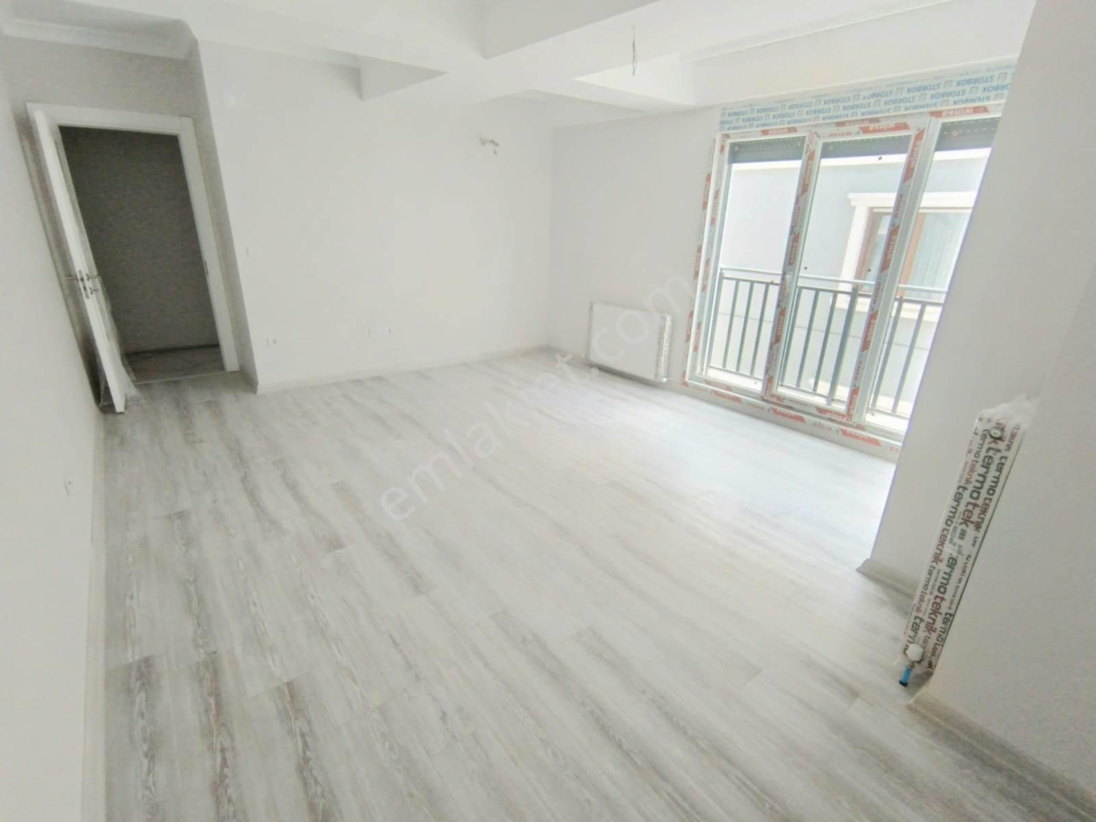 İdealtepe Minibüs Yoluna 3.bina Arakat 2+1 Balkonlu Yeni Bina - Görsel 2