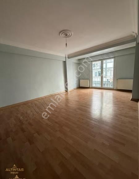 Satılık Daire 2+1 110m2 Meydana Yürüme Mesafesinde - Görsel 8