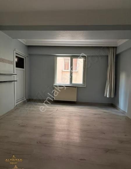 Satılık Daire 2+1 110m2 Meydana Yürüme Mesafesinde - Görsel 6