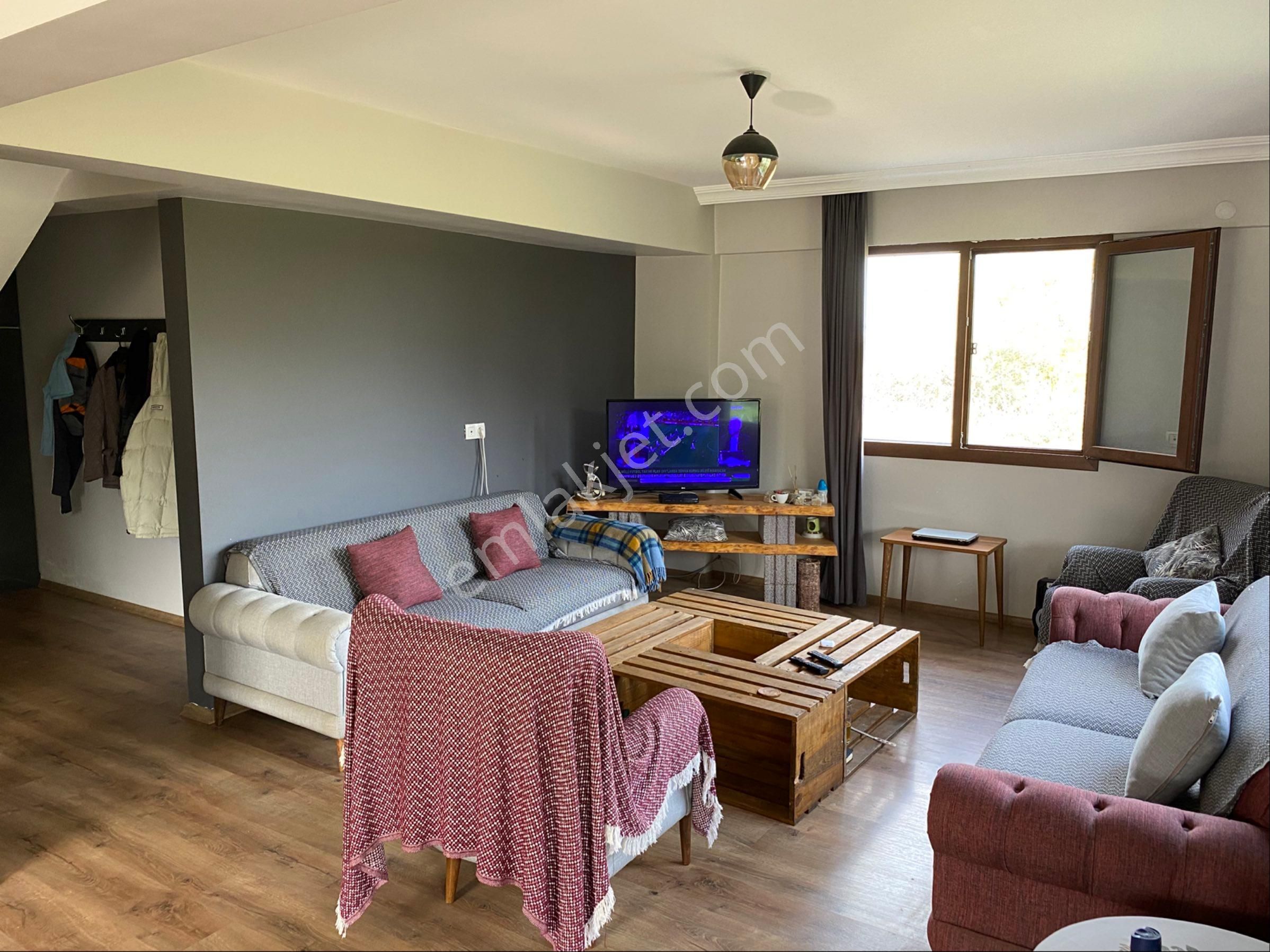 Merkeze 4 Km Mesafede,doğa Manzaralı,bahçeli Villa - Görsel 20