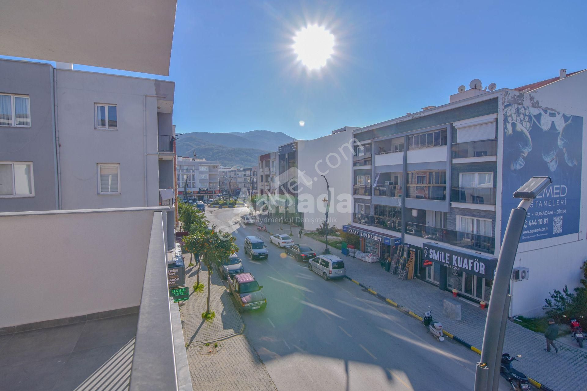 Davutlar Merkez Cadde Üzerinde Modern Tasarımlı 2+1 Daire - Görsel 13