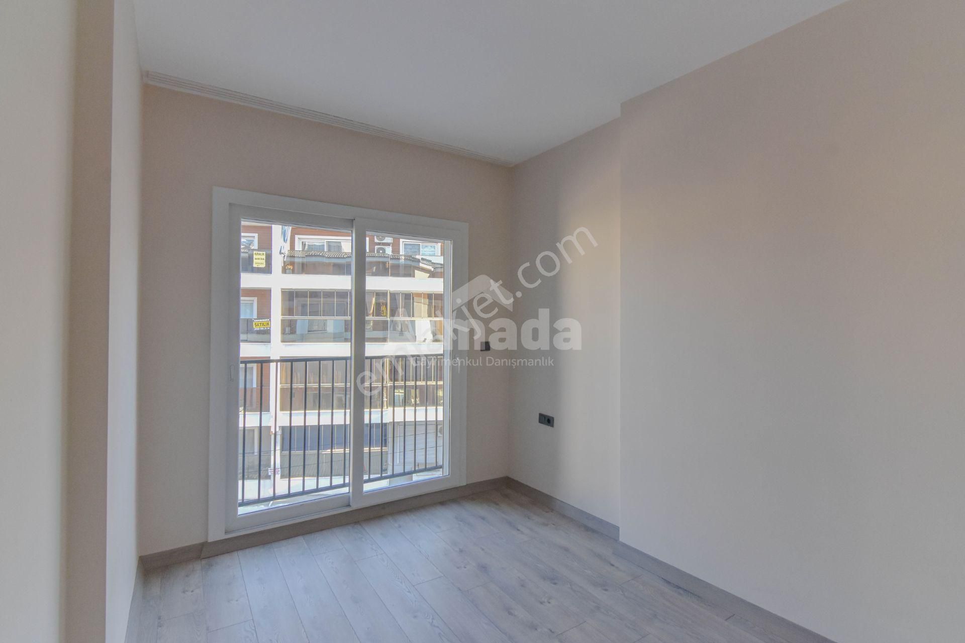 Davutlar Merkez Cadde Üzerinde Modern Tasarımlı 2+1 Daire - Görsel 16