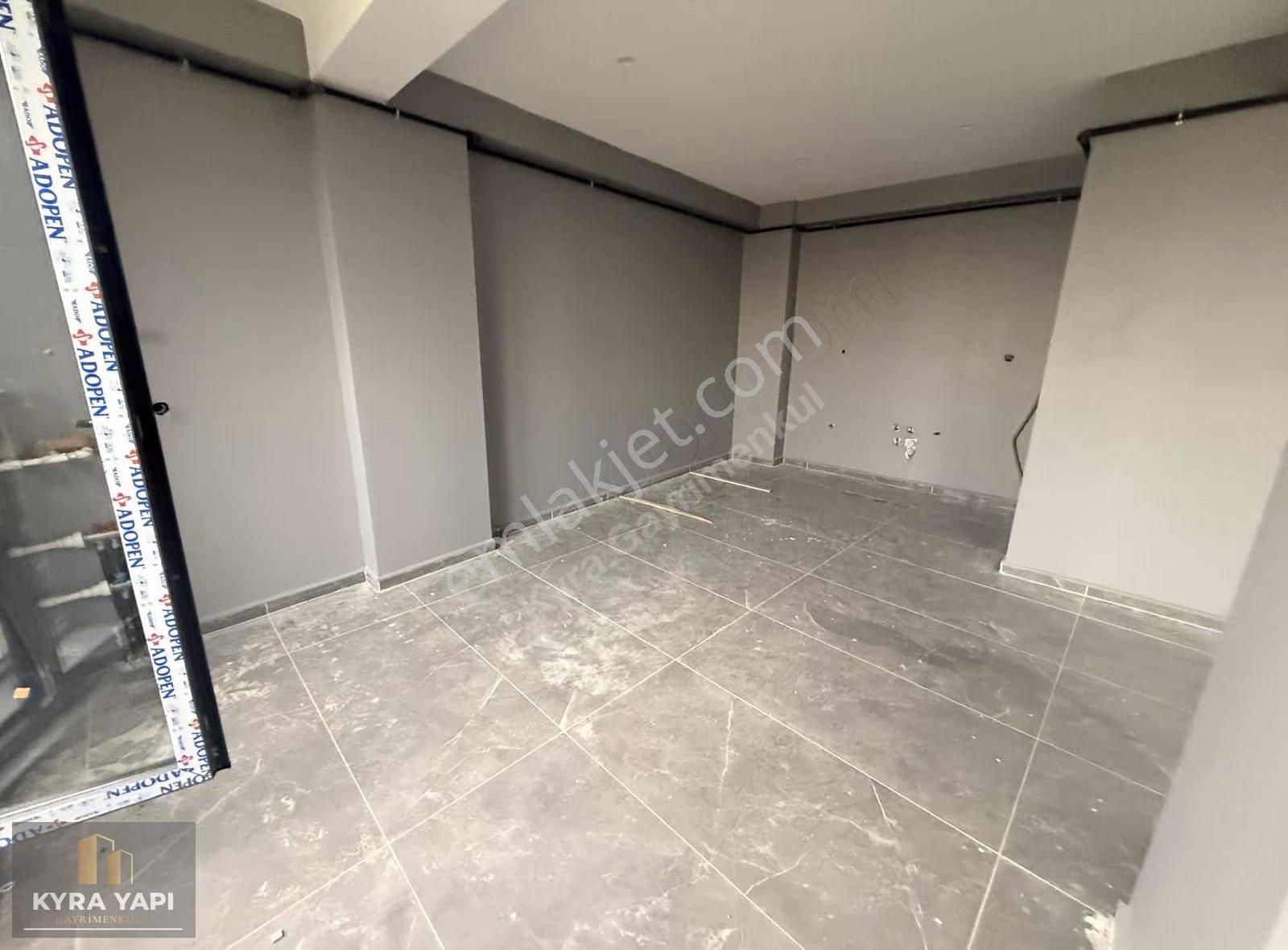 Kıbrıs Caddesi Üzerinde 220 M2 Depolu Dükkan Mağaza - Görsel 9