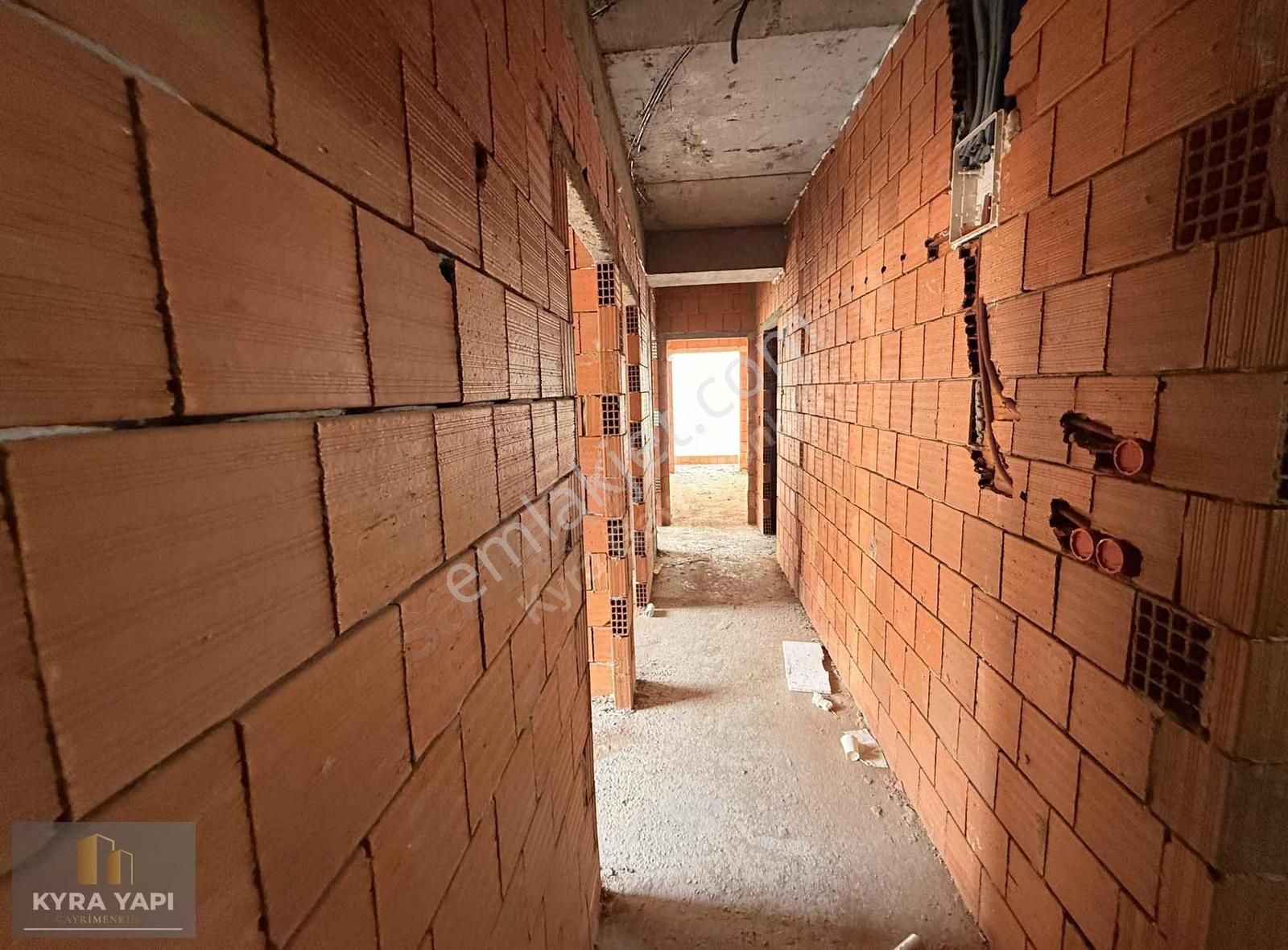 Kyra Yapı Karayolları'da Metroya Yakın Lüks Yapı 2+1 Sıfır 6.kat - Görsel 4