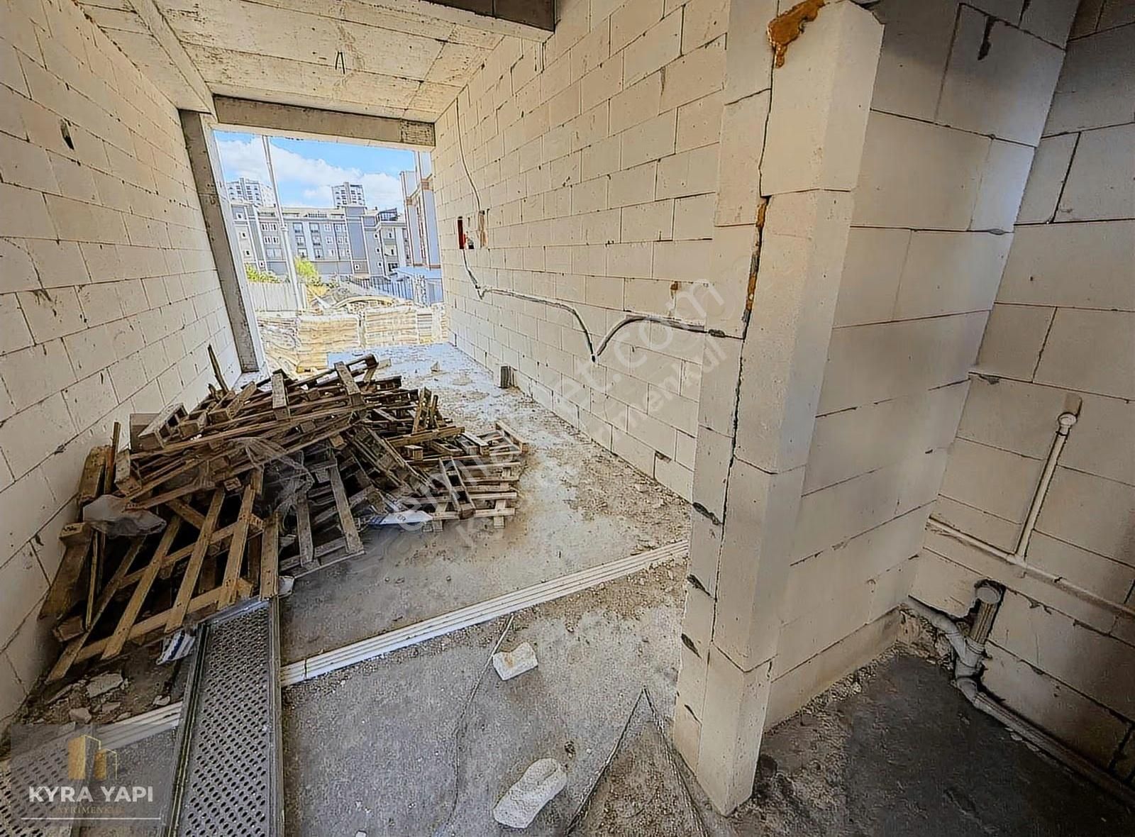 Kyra Yapı Dan Cadde Üstü Lüx Satılık Dükkan Mağaza - Görsel 6