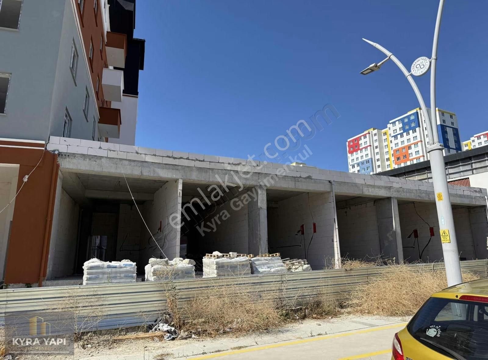Kyra Yapı Dan Cadde Üstü Lüx Satılık Dükkan Mağaza - Görsel 2