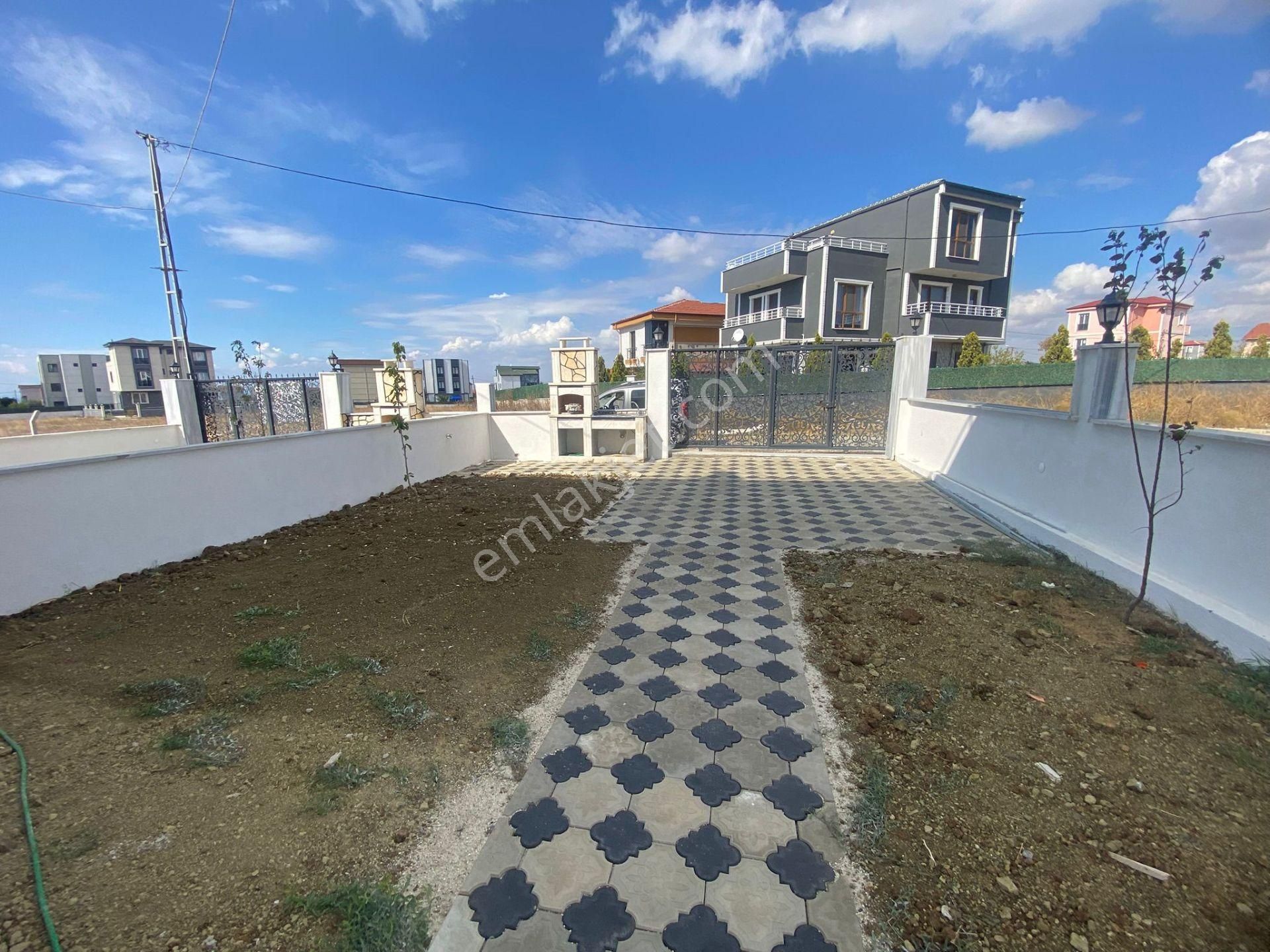 Kanat Emlak'tan Marmara Ereğlisi Dereağzı Mahallesinde 3+1 Satılık Villa - Görsel 3