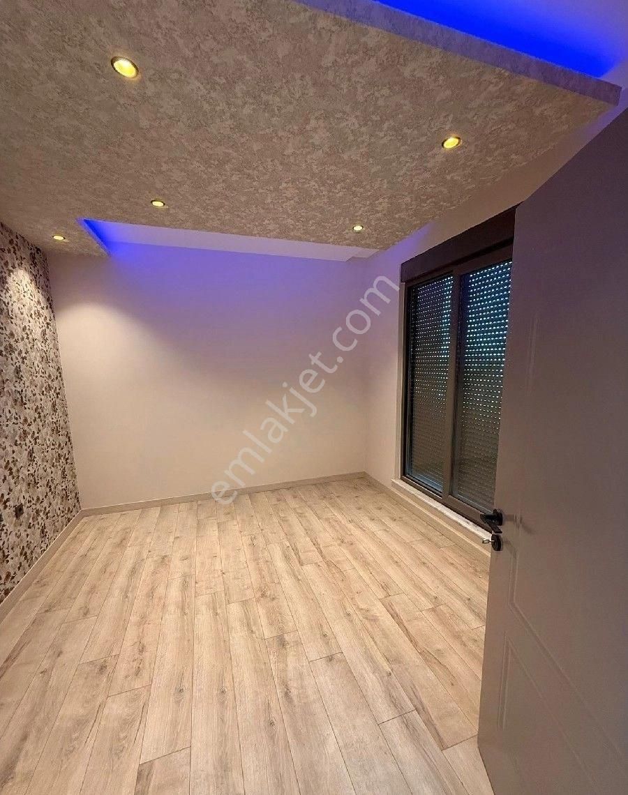 Habibler'de Satılık 3+1ara Katta Site İçi - Görsel 4