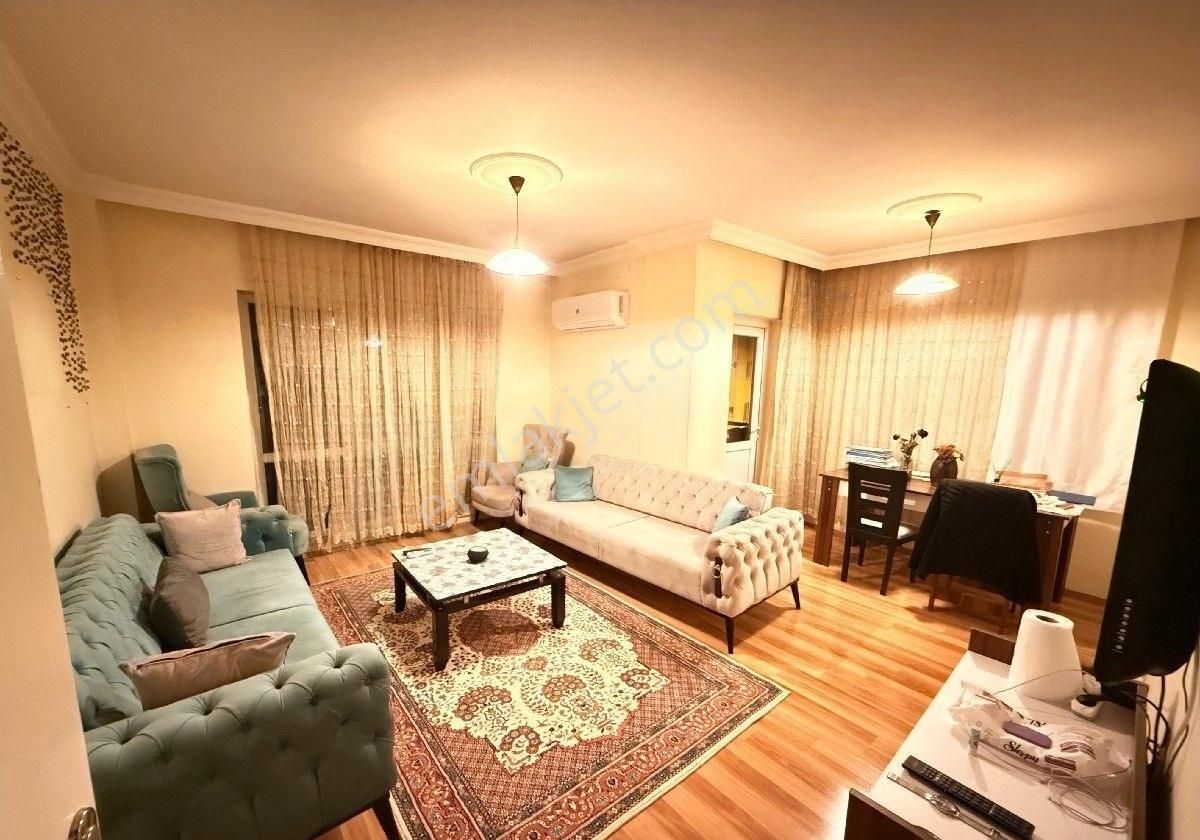 3+1 Katta Eşyalı Daire Kızıltoprak