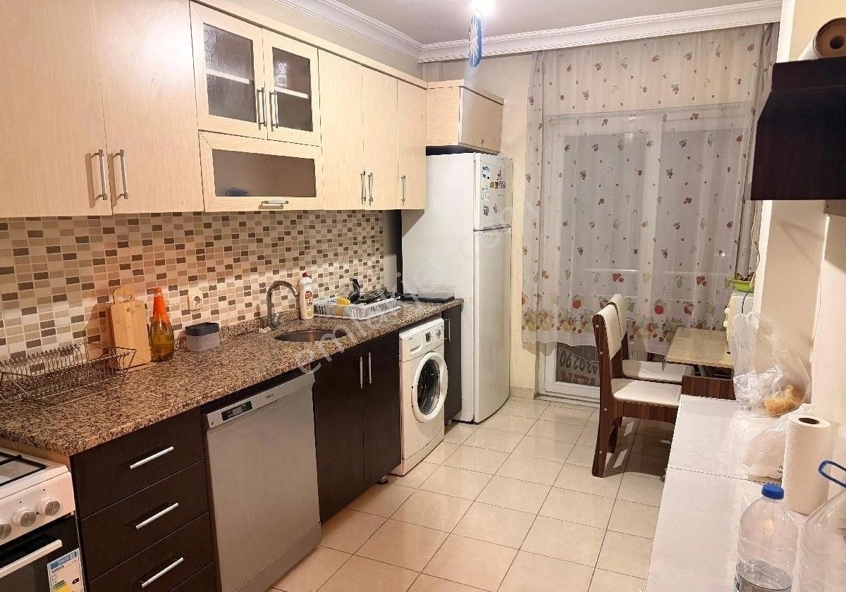 3+1 Katta Eşyalı Daire Kızıltoprak - Görsel 10