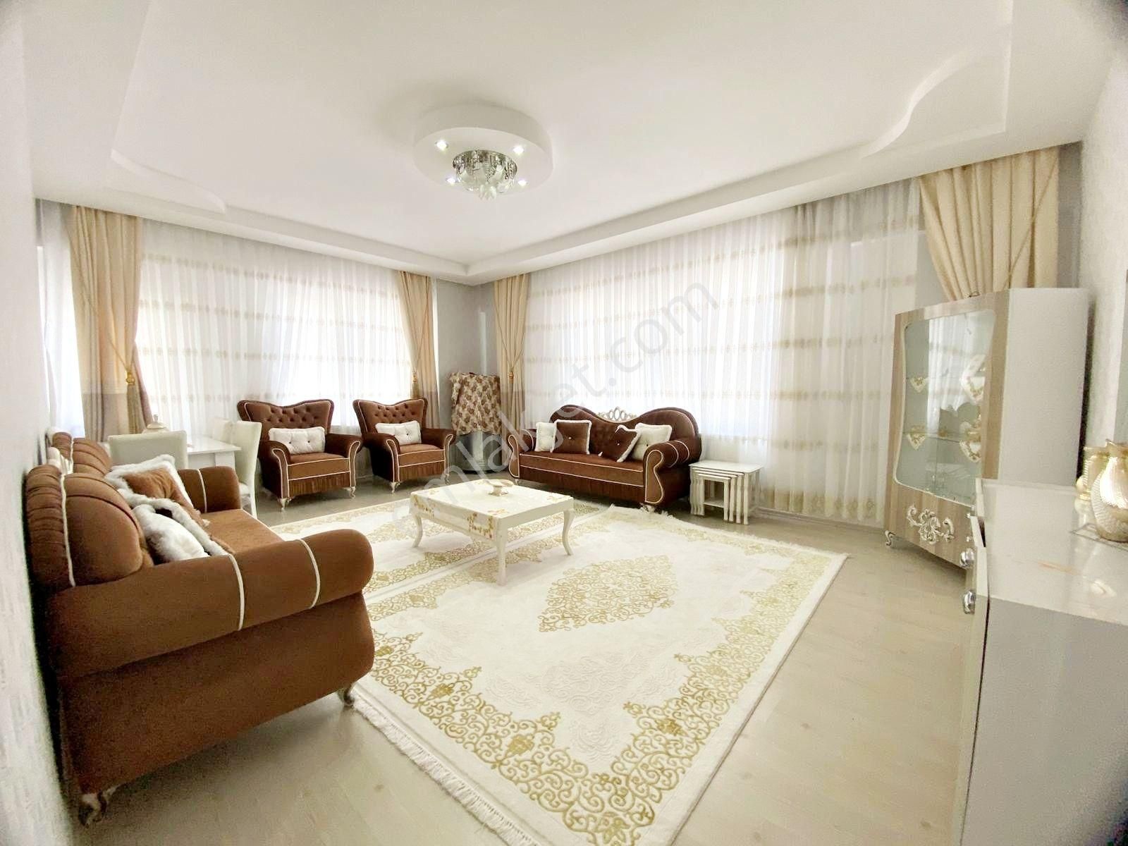 Fıstıklık Park Yakını Geniş Oturum Geniş Balkonlu Ultralüx 3+1 - Görsel 6