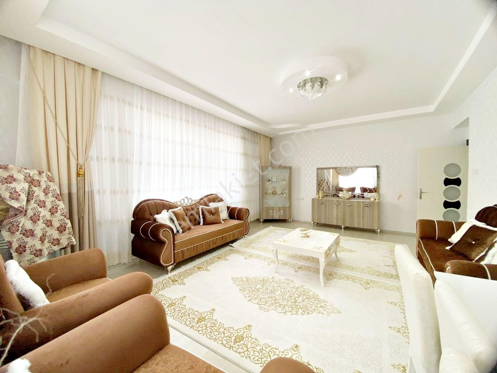 Fıstıklık Park Yakını Geniş Oturum Geniş Balkonlu Ultralüx 3+1 - Görsel 9