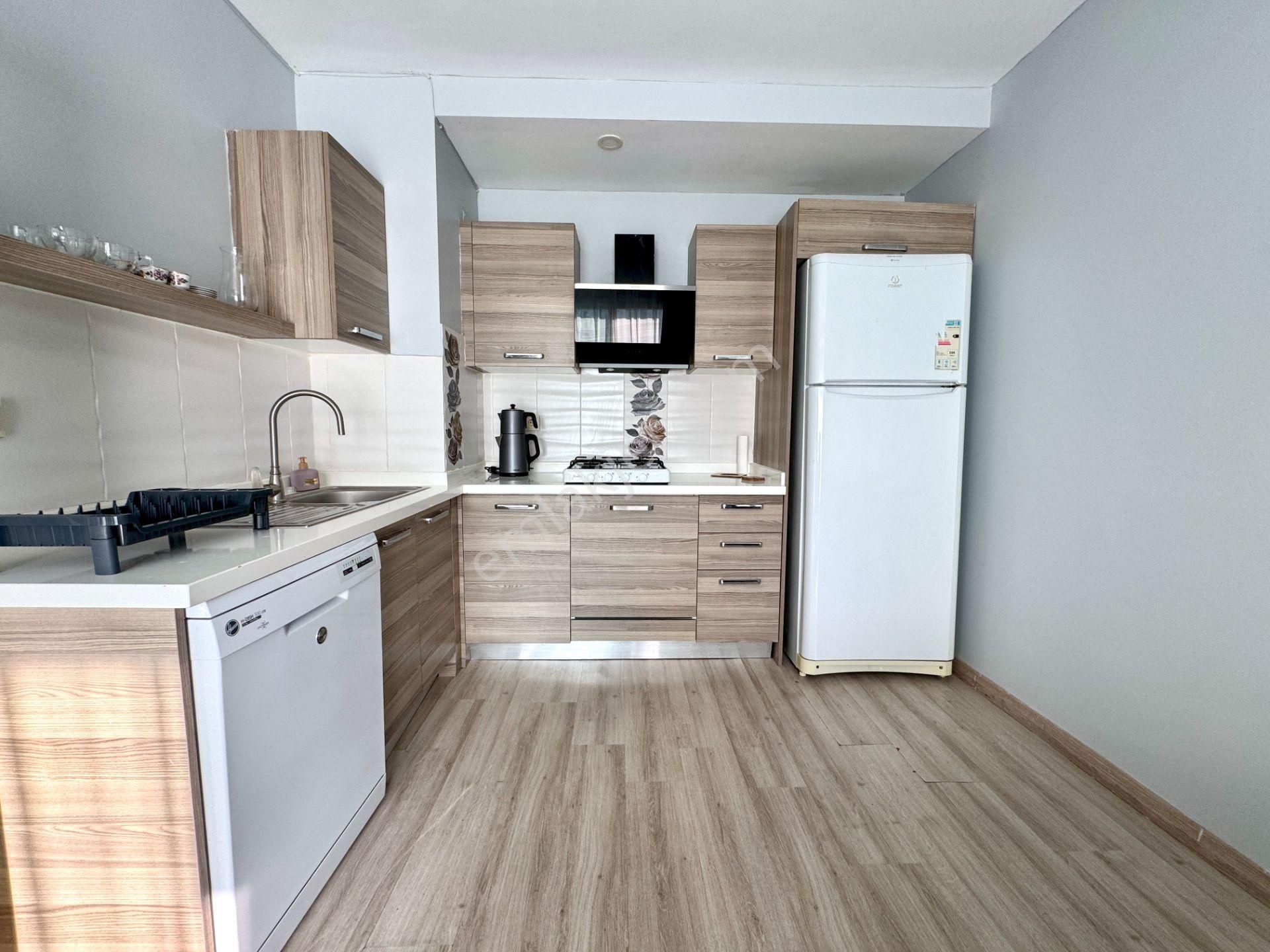 Yenişehir Üniversite Caddesinde Eşyalı Kiralık 1+1 Daire - Görsel 8