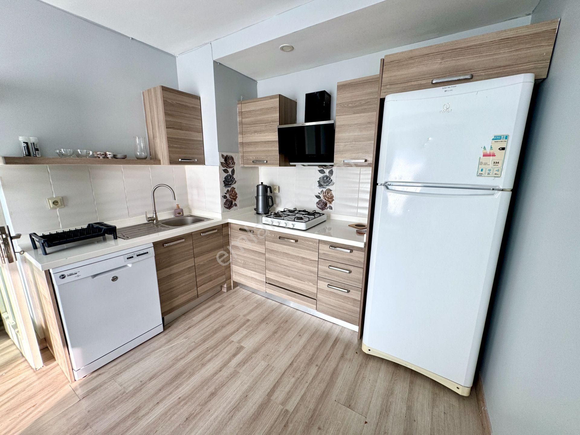 Yenişehir Üniversite Caddesinde Eşyalı Kiralık 1+1 Daire - Görsel 9