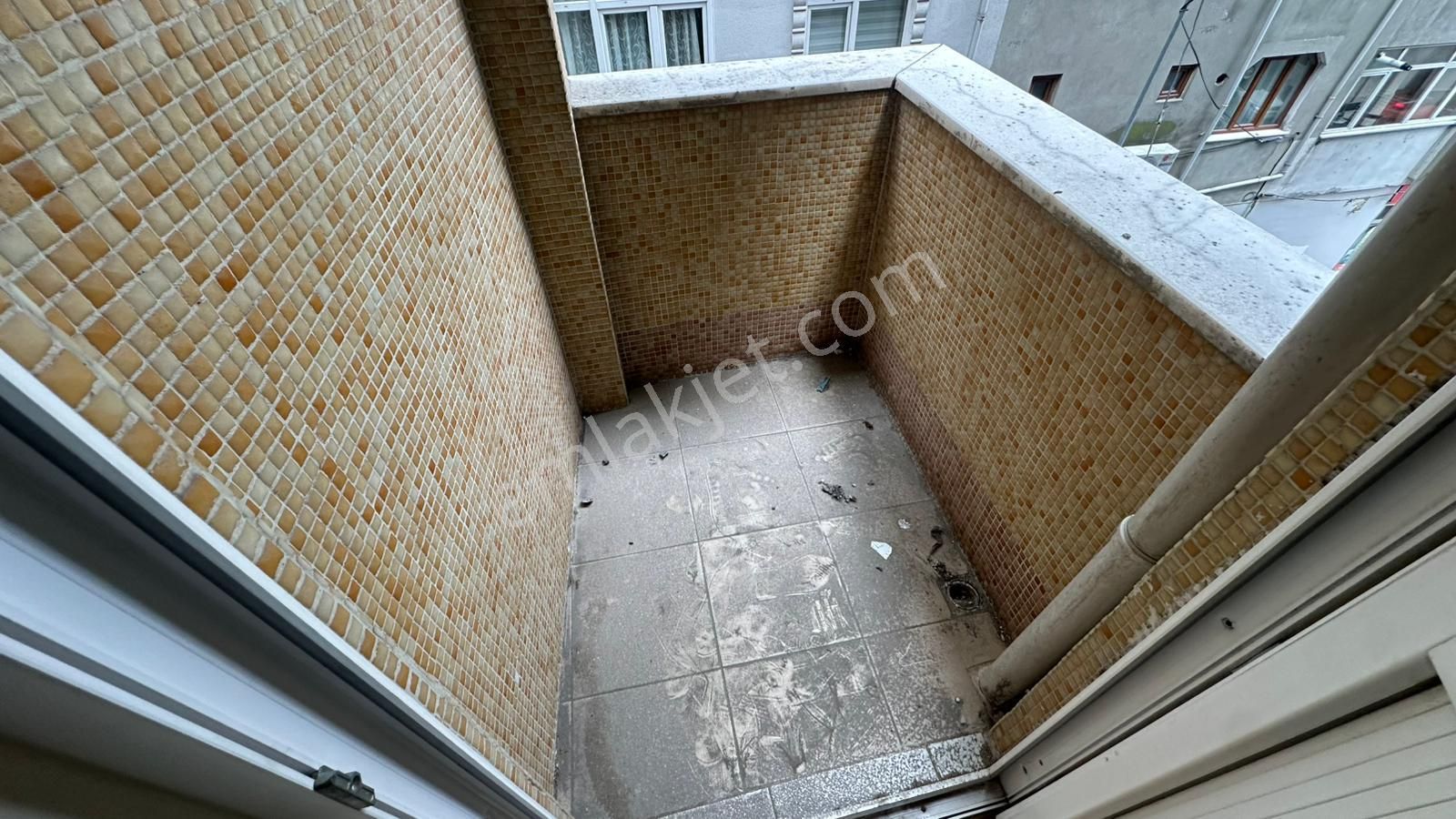 Başokur'dan Bahçelievler Siyavuşpaşa Mh.genç Bina Boş 2+1 - Görsel 4