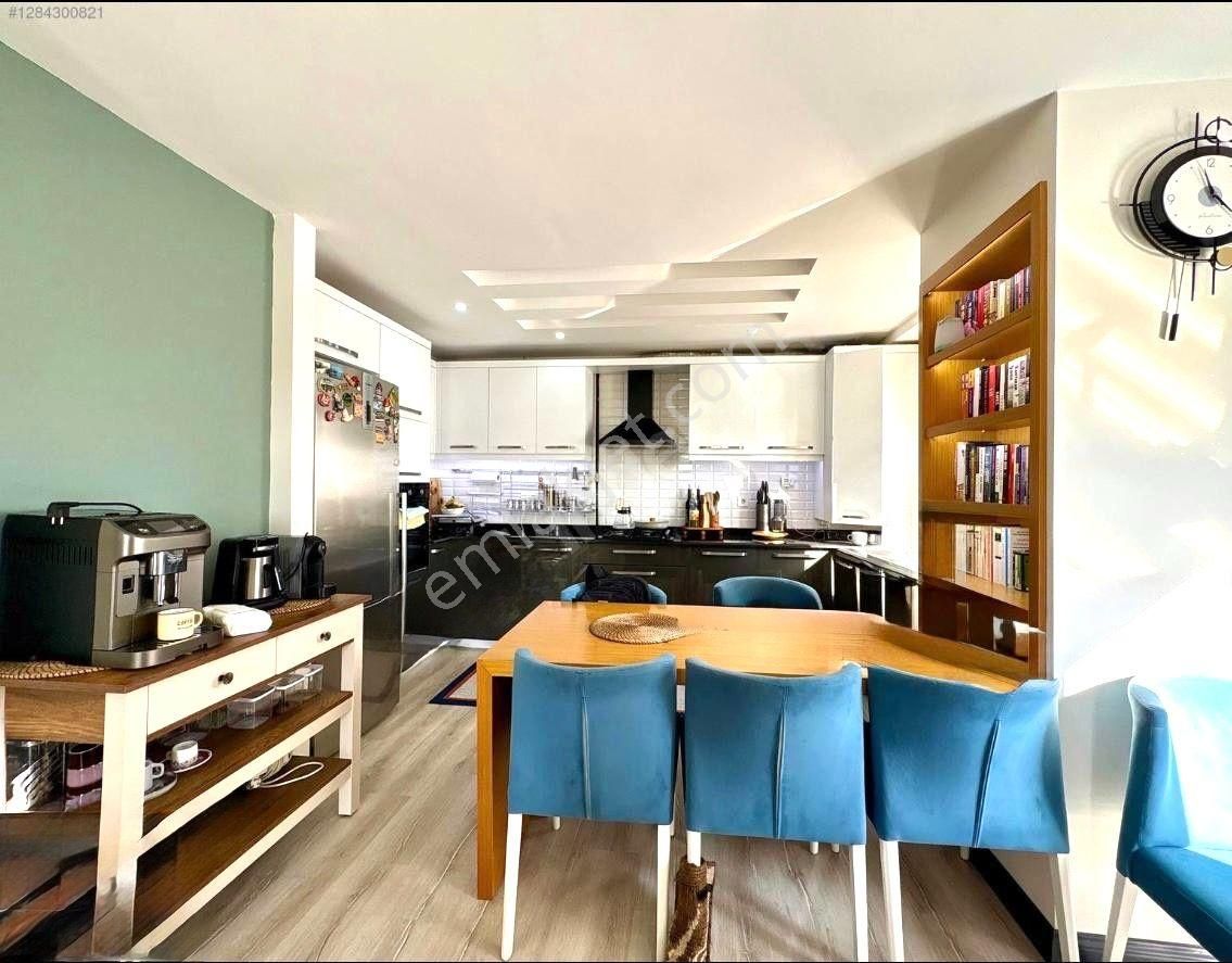 Çaybaşı Mahallesinde Özel Tasarımlı Kombili Katta 2+1