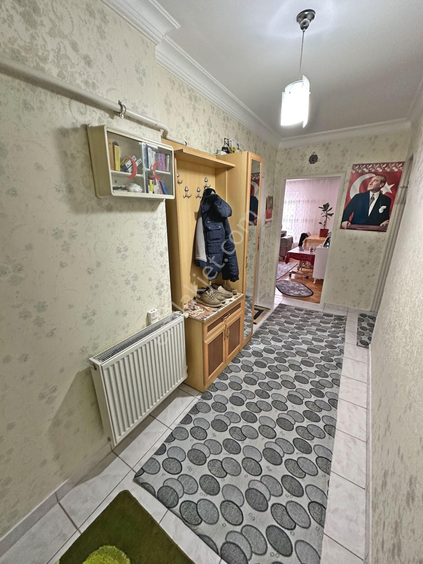 Hocalı Cadde Yakınında Ara Katta Çift Balkonlu 3+1 Satılık Daire - Görsel 21