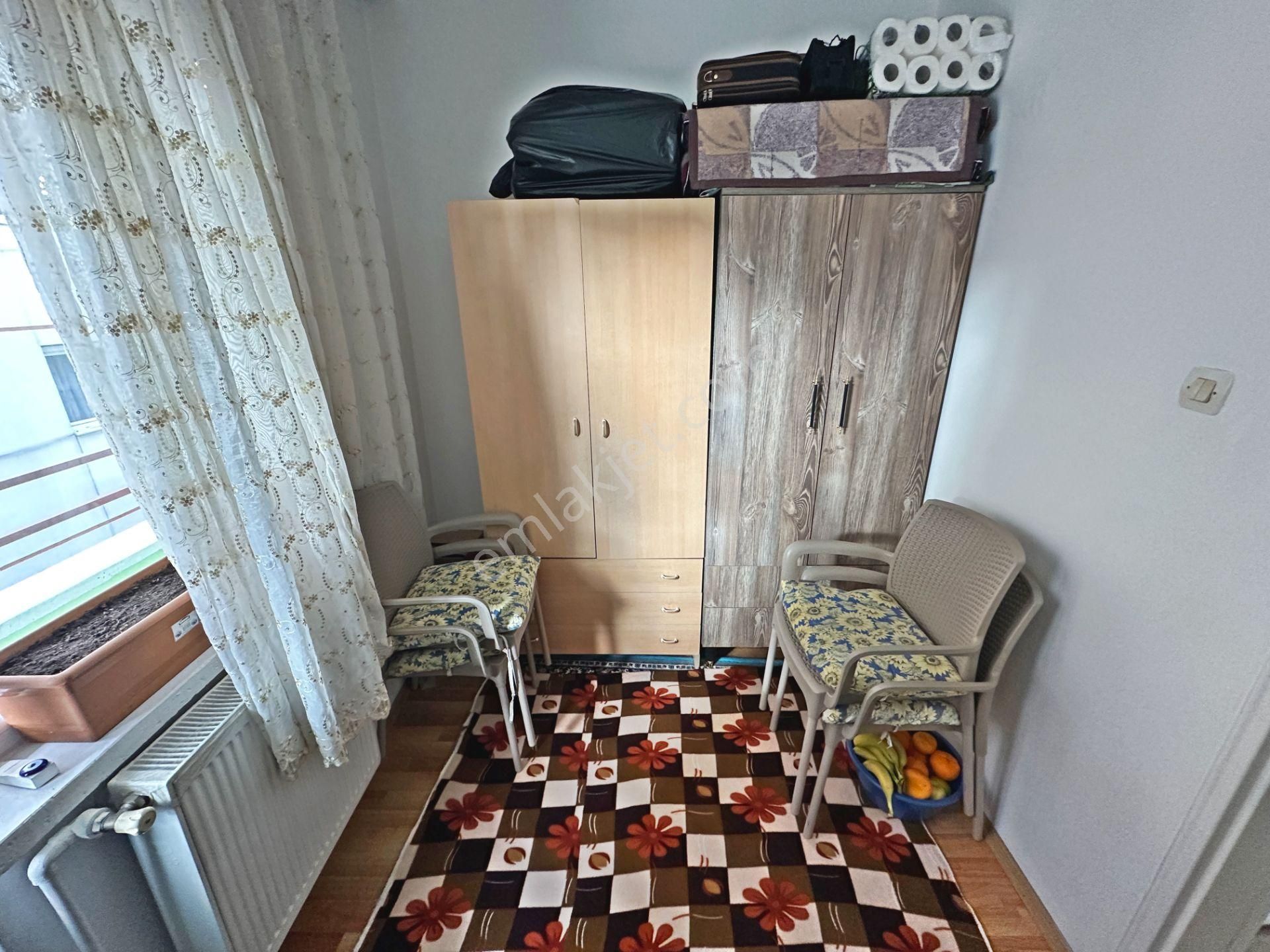 Hocalı Cadde Yakınında Ara Katta Çift Balkonlu 3+1 Satılık Daire - Görsel 15