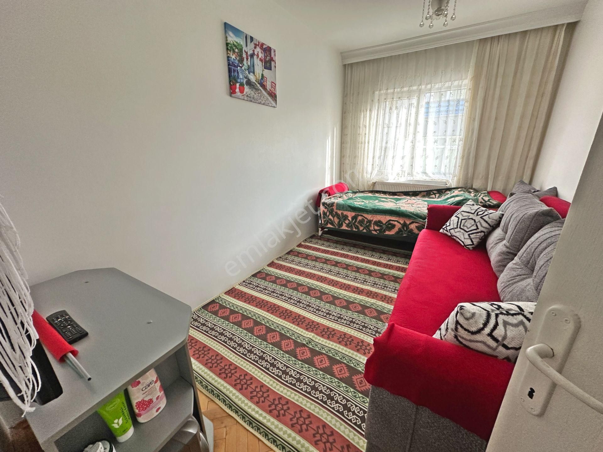 Hocalı Cadde Yakınında Ara Katta Çift Balkonlu 3+1 Satılık Daire - Görsel 10