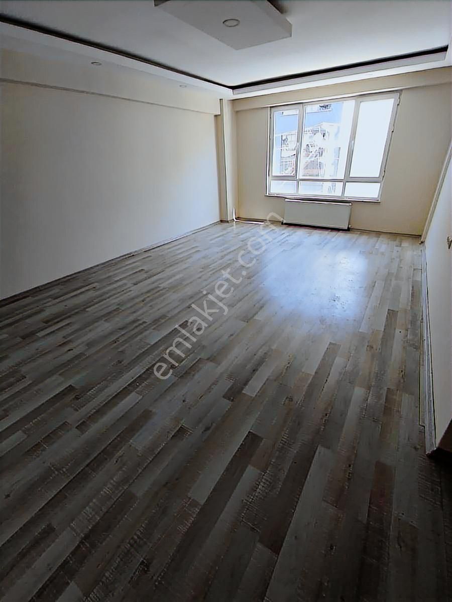 Fazelden Tombakzade Tramvaya 2 Dk Asansörlü İskanlı 3+1 - Görsel 16