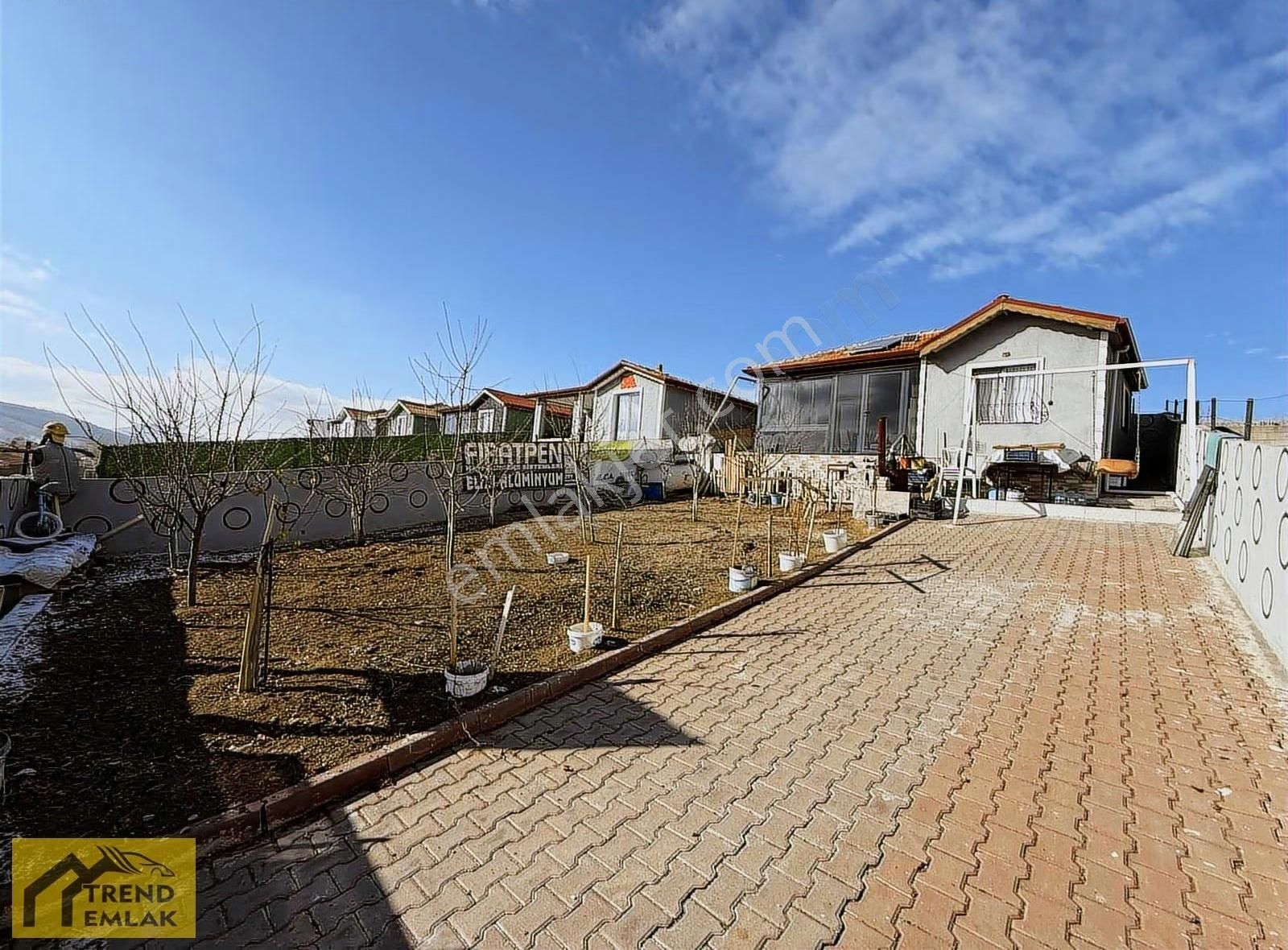 Trend'de 300 Metre Elektrik Su Aktif Duvarla Çevrili Merkeze 4km - Görsel 21