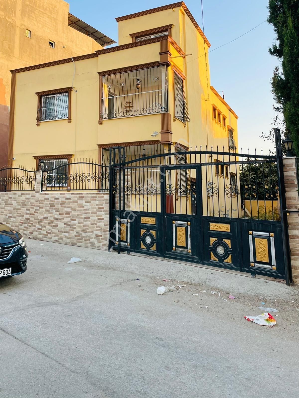 Yeni Akkapı Mah.313 M2 Arsa İçerisinde 2 Katlı Satılık Müstakil Ev.