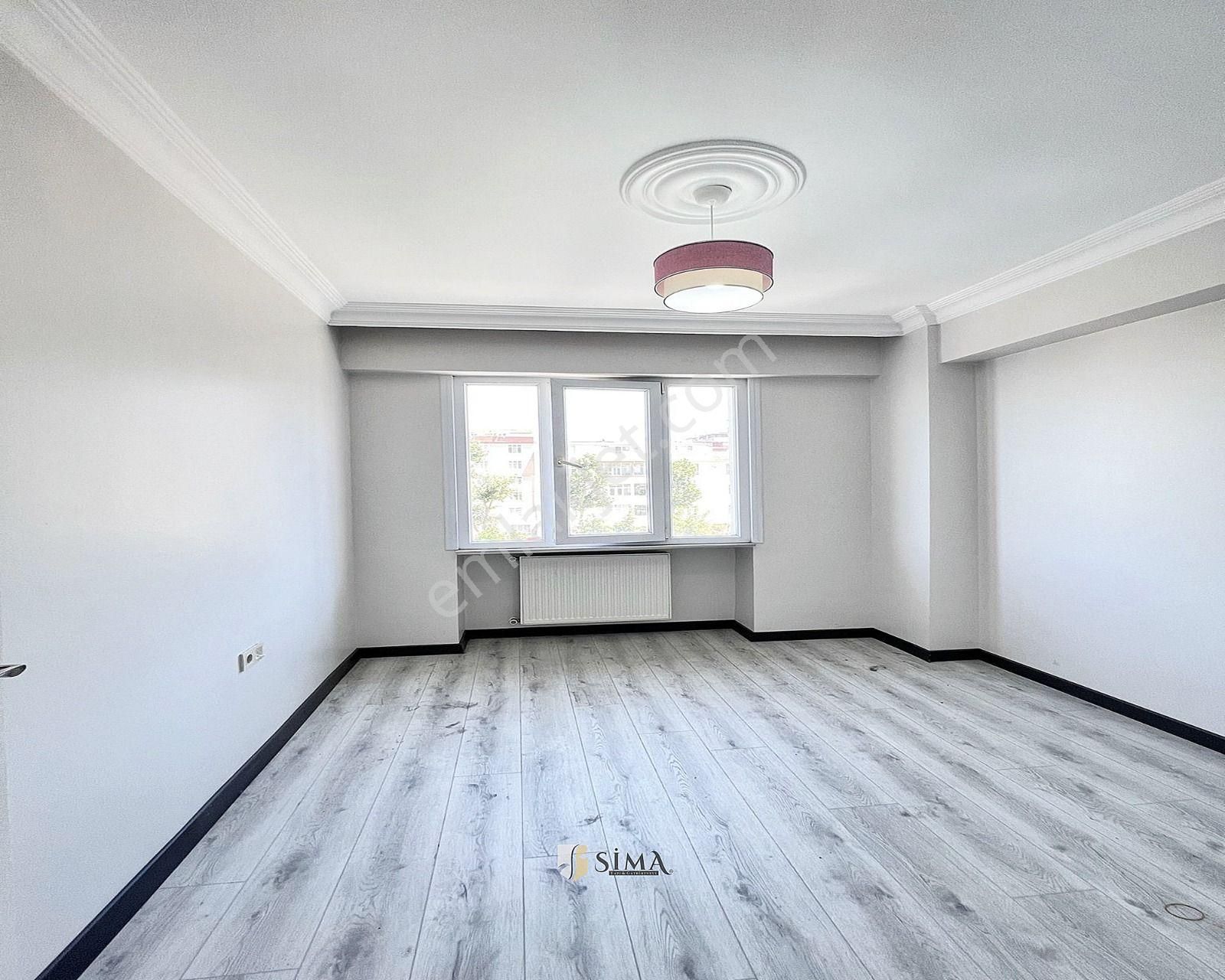 Güzelyurt Mah . Metrobüse Yürüme Mesafesi 7 Dk 2+1 Ara Kat Krediye Ugun Daire - Görsel 5