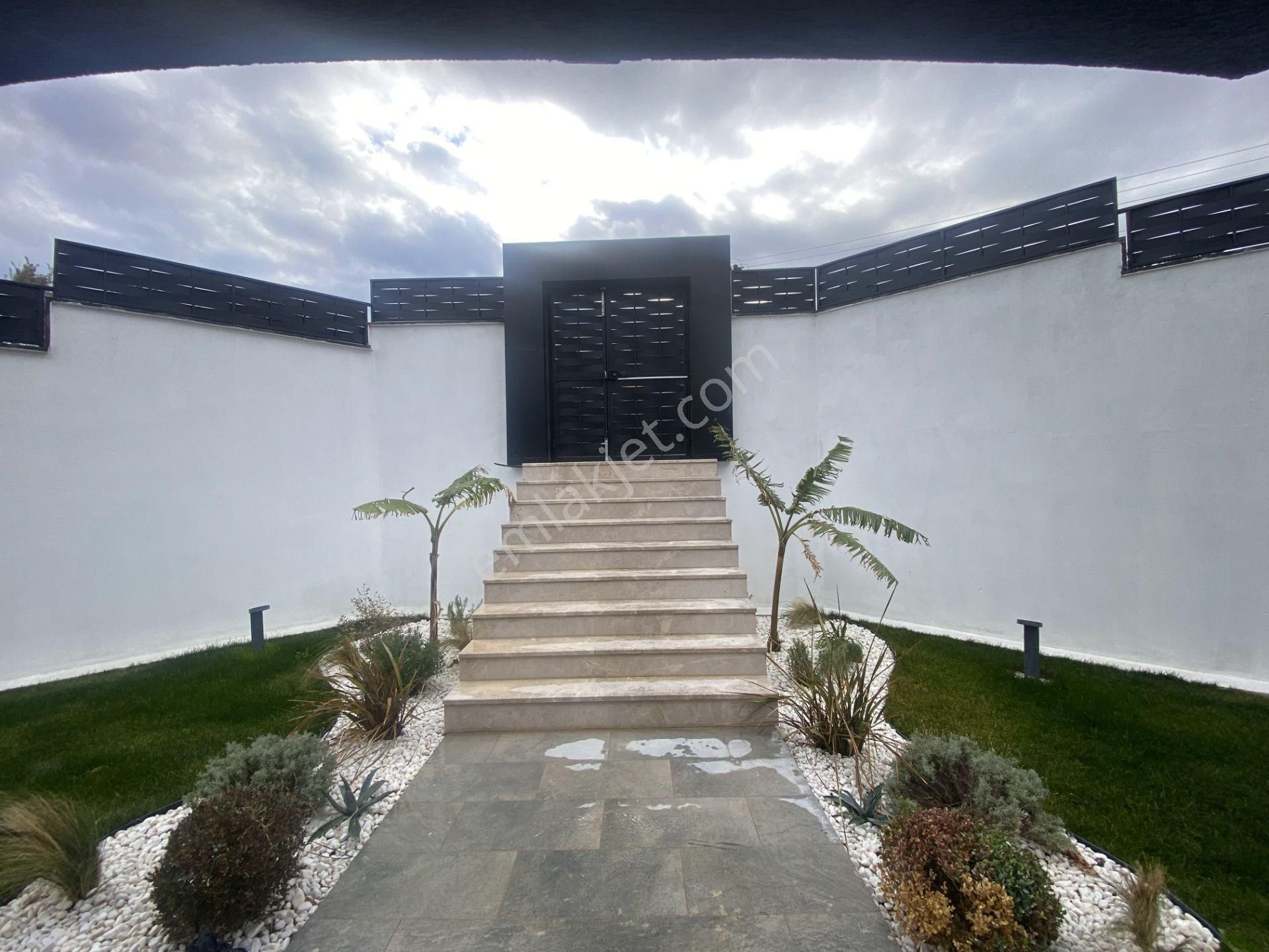 Balıkesir Burhaniye De Satılık Muhteşem Mustakil Villa - Görsel 3