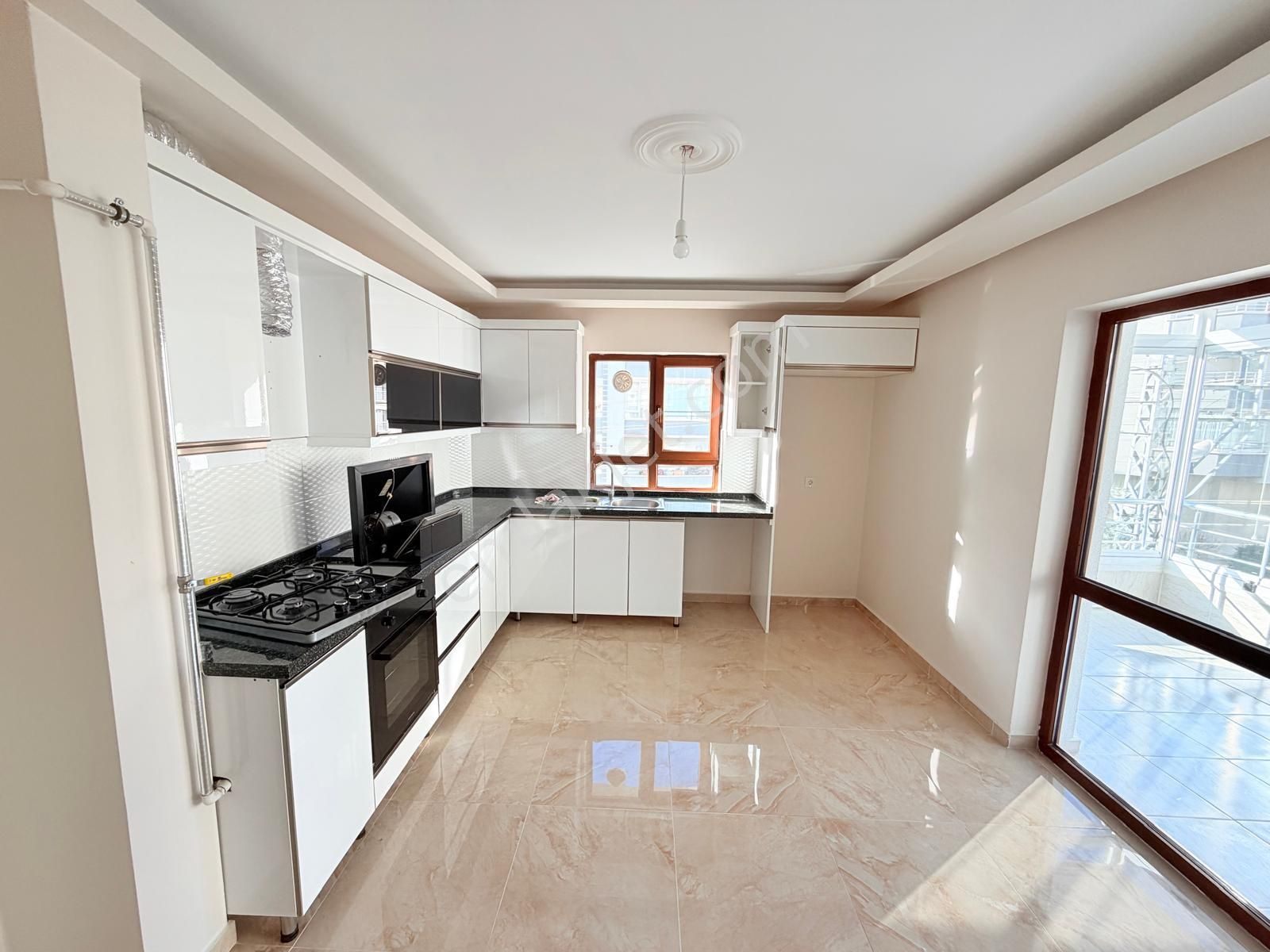 Demiröz'den Konum Harikası Katta Geniş 3+1 Güney-batı Kiralık Daire - Görsel 12