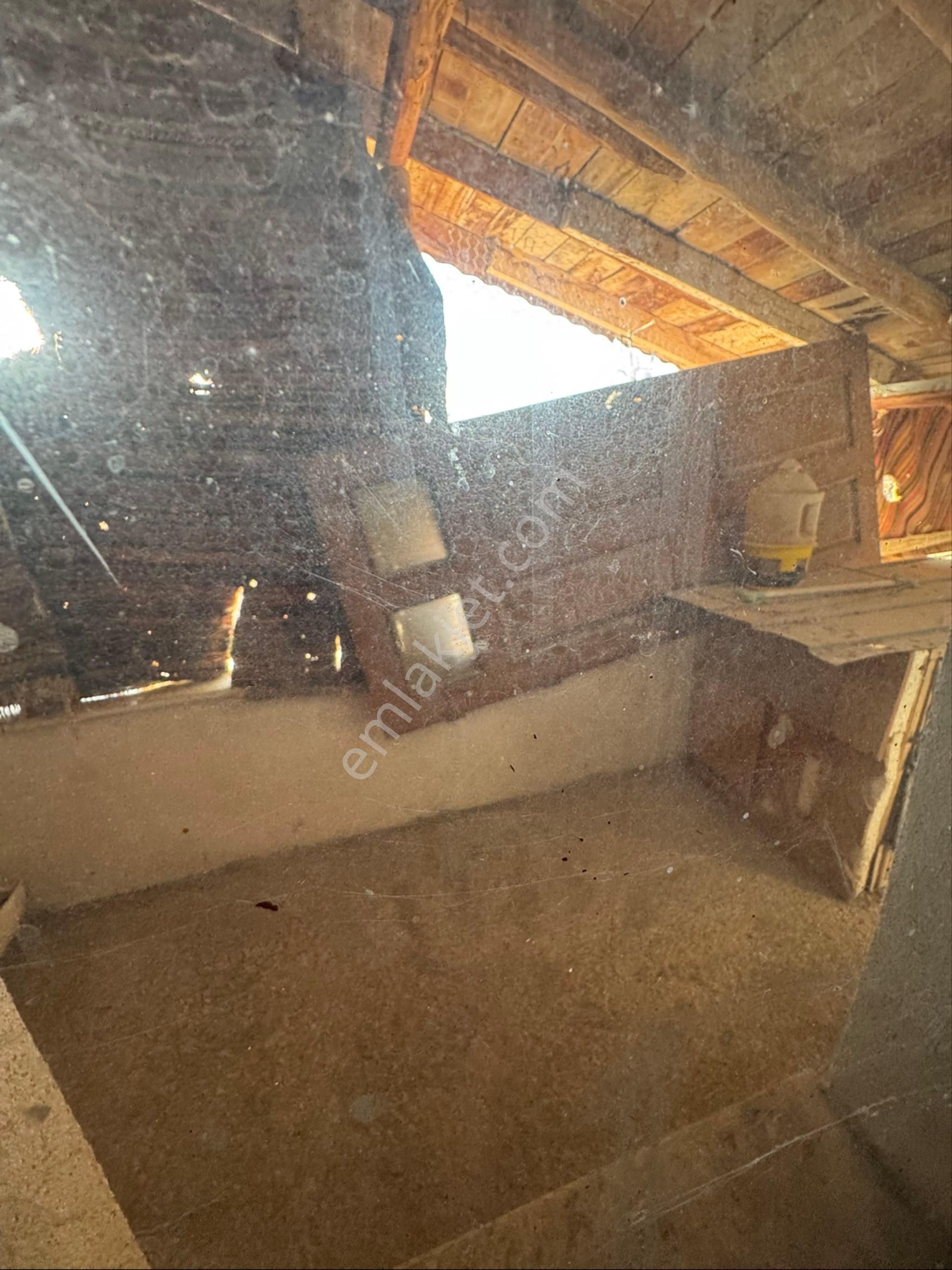 Karaaslan‘da 380 Metre² Arsa İçerisinde Tek Katlı 3 + 1 Müstakil Ev - Görsel 27