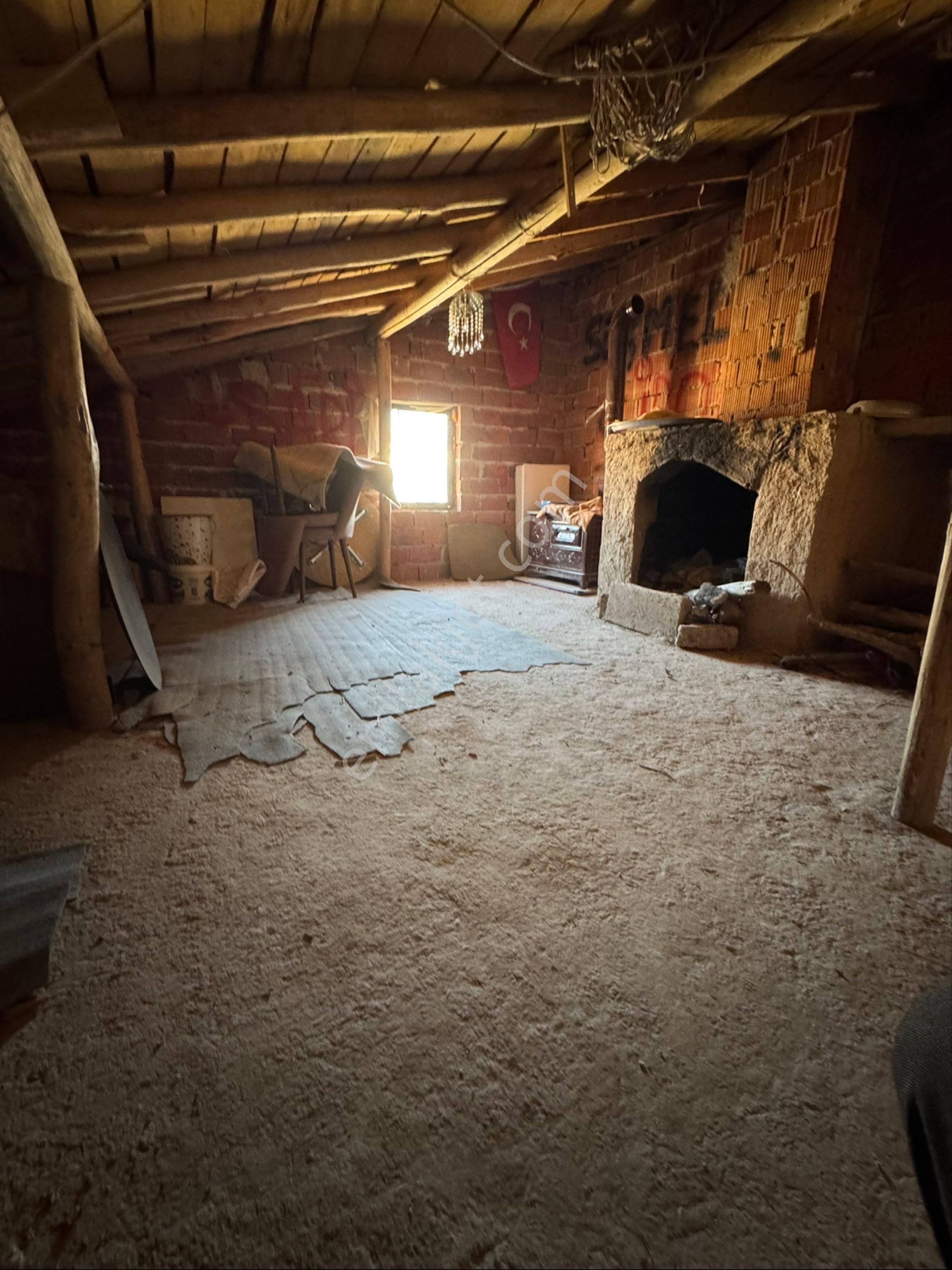 Karaaslan‘da 380 Metre² Arsa İçerisinde Tek Katlı 3 + 1 Müstakil Ev - Görsel 24