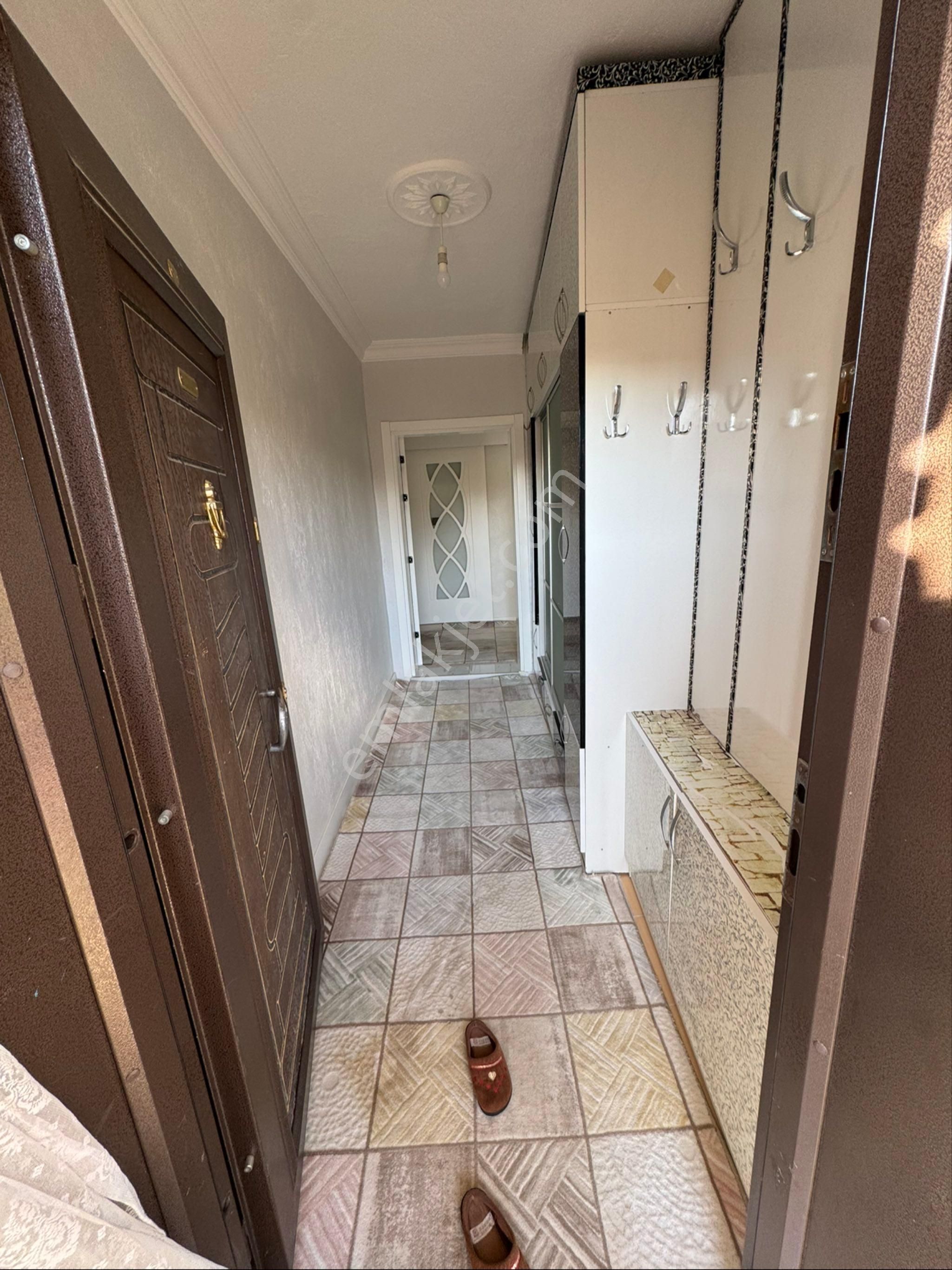 Karaaslan‘da 380 Metre² Arsa İçerisinde Tek Katlı 3 + 1 Müstakil Ev - Görsel 9