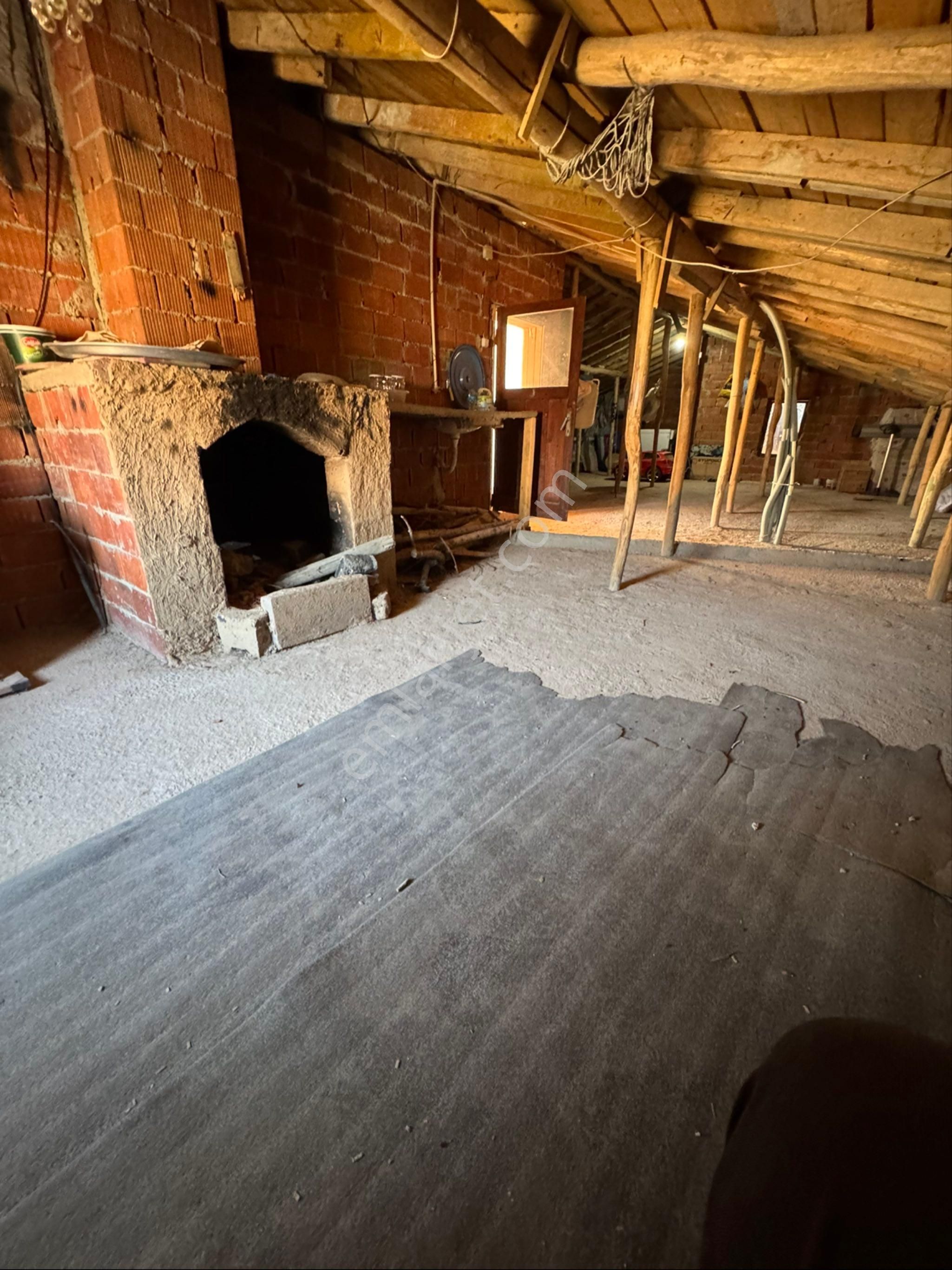 Karaaslan‘da 380 Metre² Arsa İçerisinde Tek Katlı 3 + 1 Müstakil Ev - Görsel 25