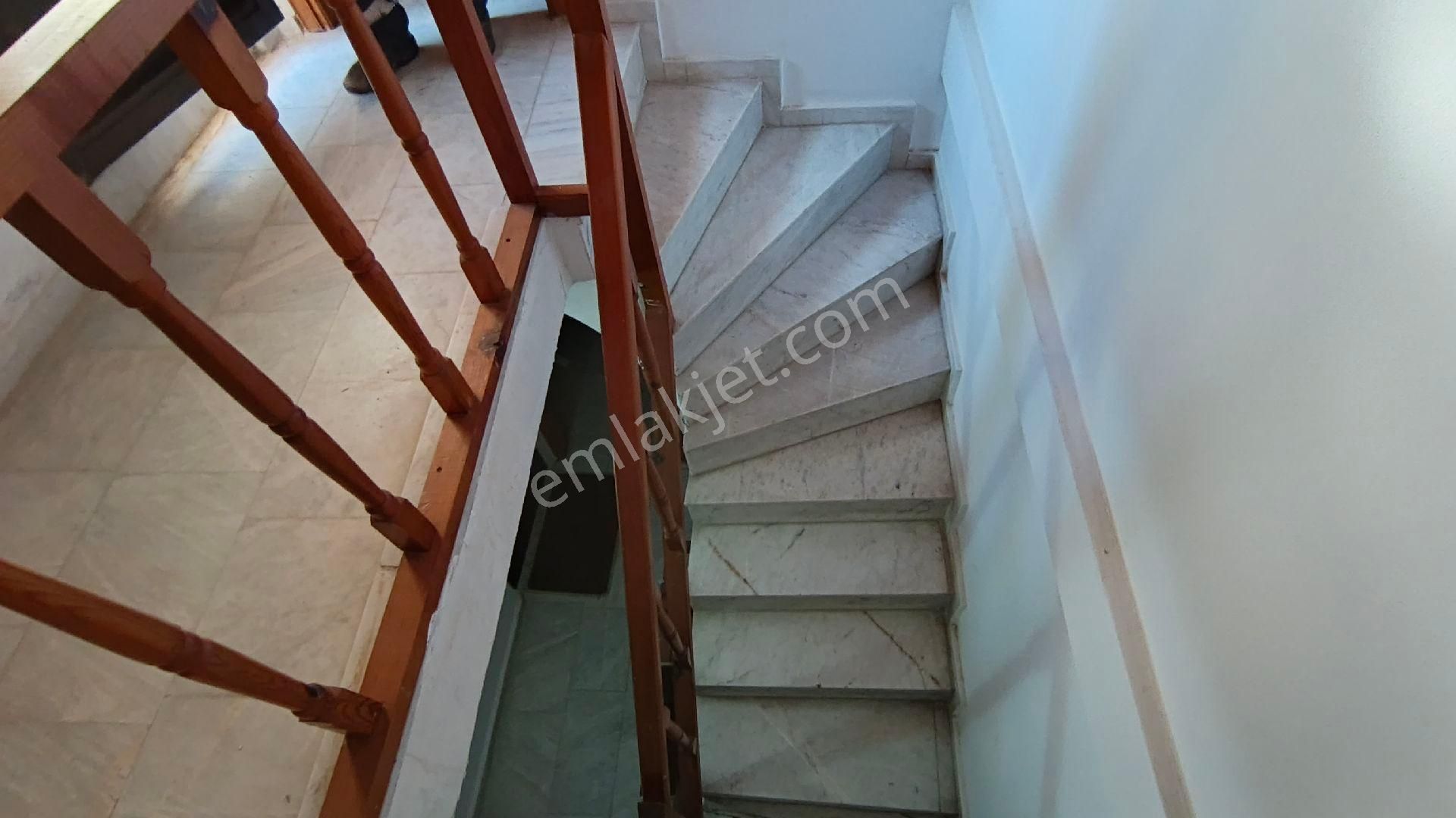 Satılık Denize Yürüme Mesafesinde Bahçeli 5+1 Yazlık - Görsel 31