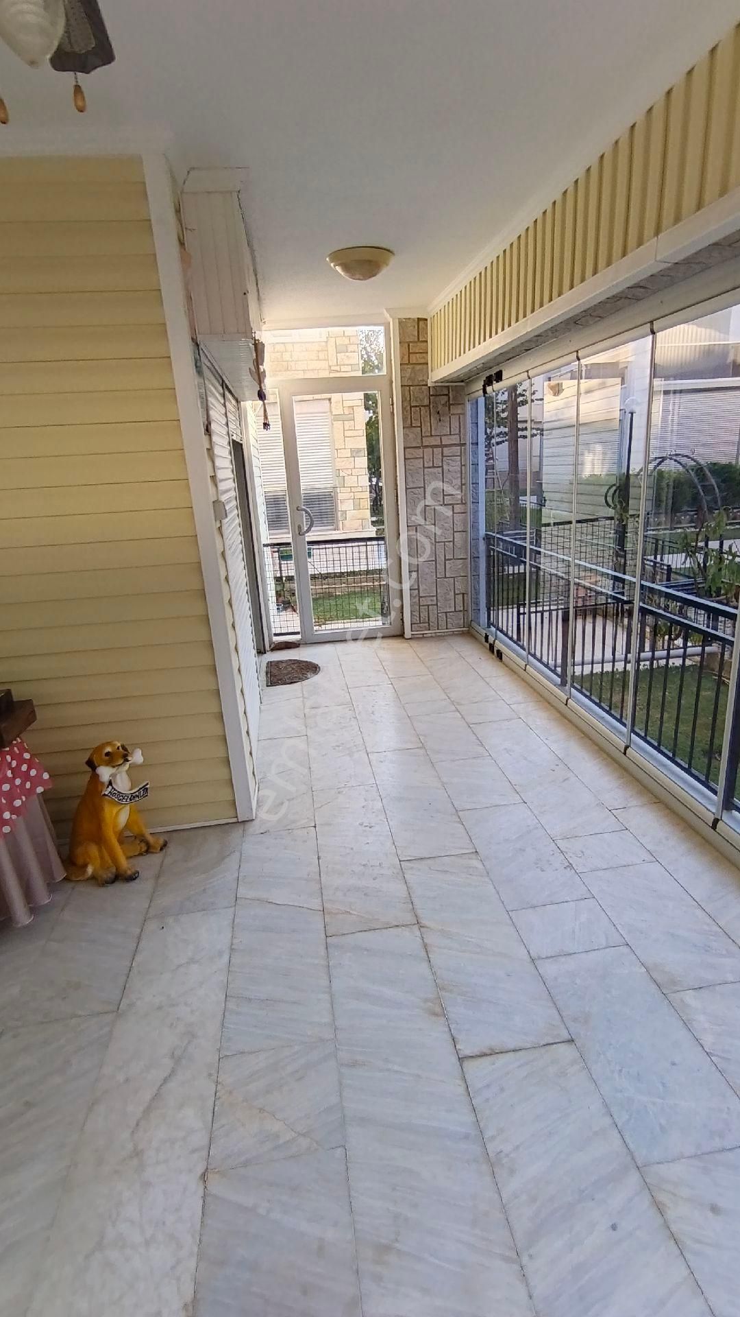 Satılık Denize Yürüme Mesafesinde Bahçeli 5+1 Yazlık - Görsel 19