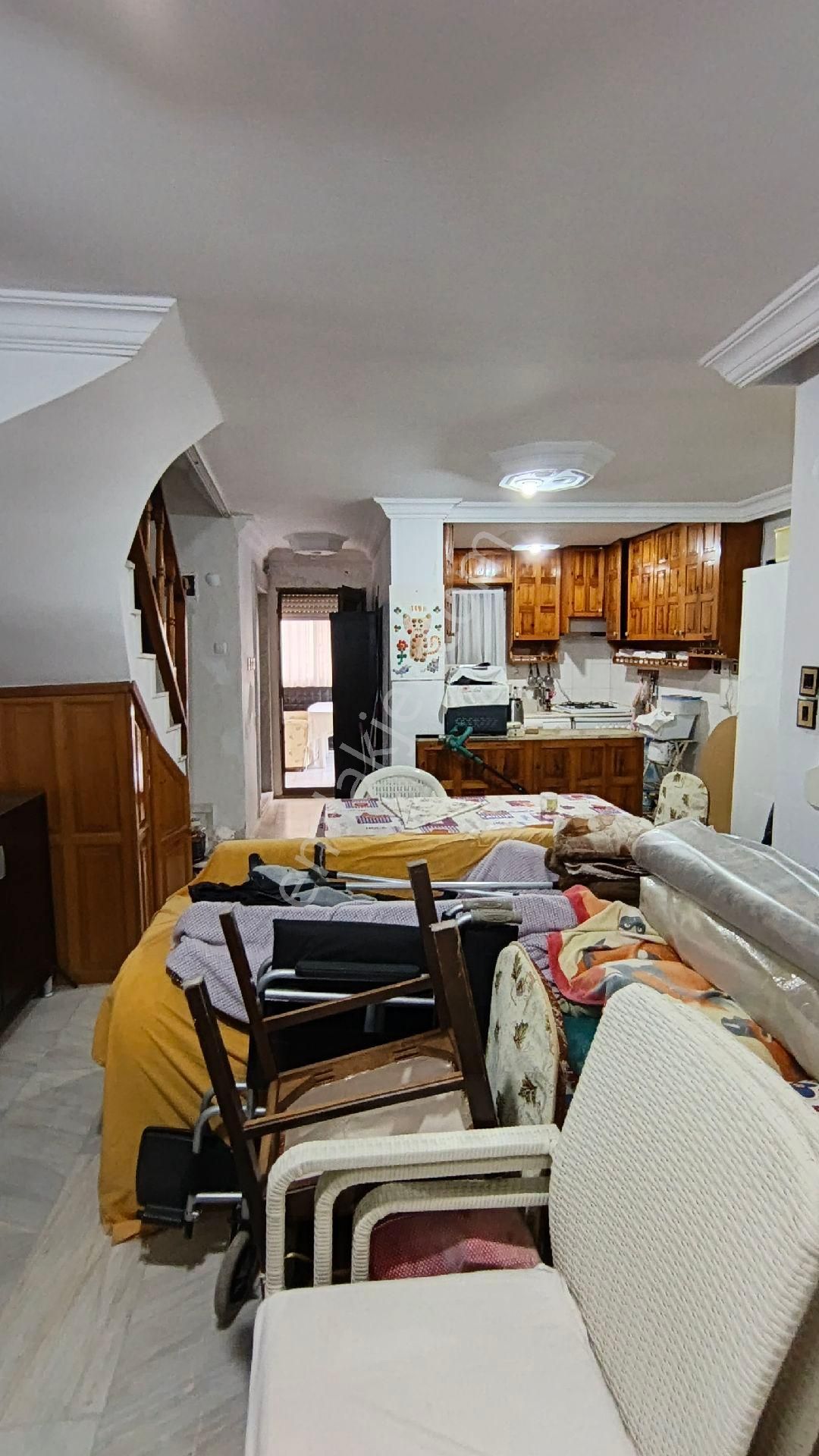 Satılık Denize Yürüme Mesafesinde Bahçeli 5+1 Yazlık - Görsel 10