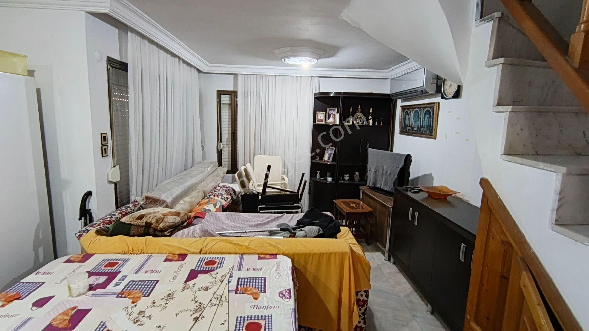 Satılık Denize Yürüme Mesafesinde Bahçeli 5+1 Yazlık - Görsel 9