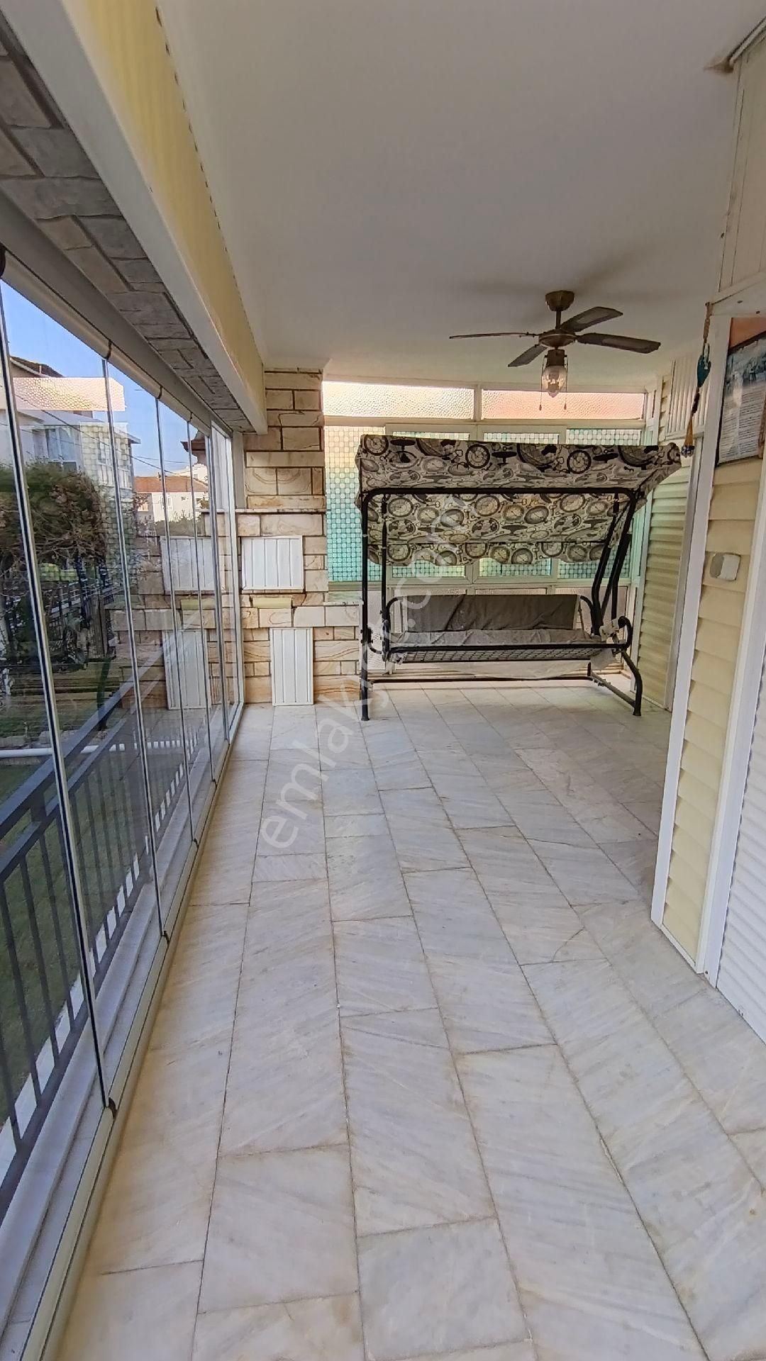 Satılık Denize Yürüme Mesafesinde Bahçeli 5+1 Yazlık - Görsel 16