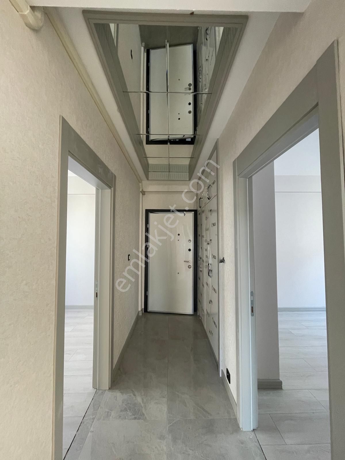 Afyon Üçok Emlaktan Mareşal F Çakmak Mah Satılık Sıfır Ultra Lüx 2+1 Daireler - Görsel 15