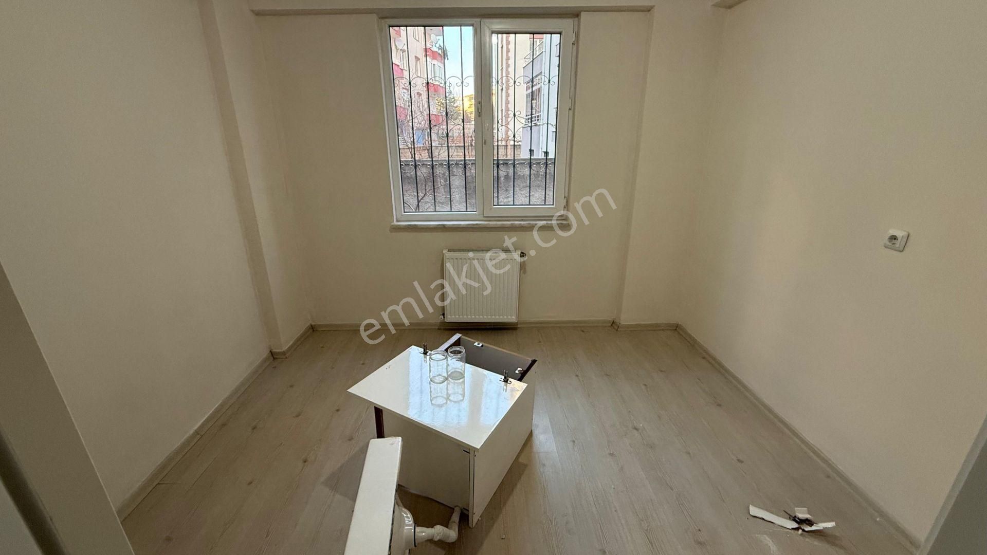 Öz Gaye Emlaktan Develi Camiicedit Mahallesinde Satılık Daire