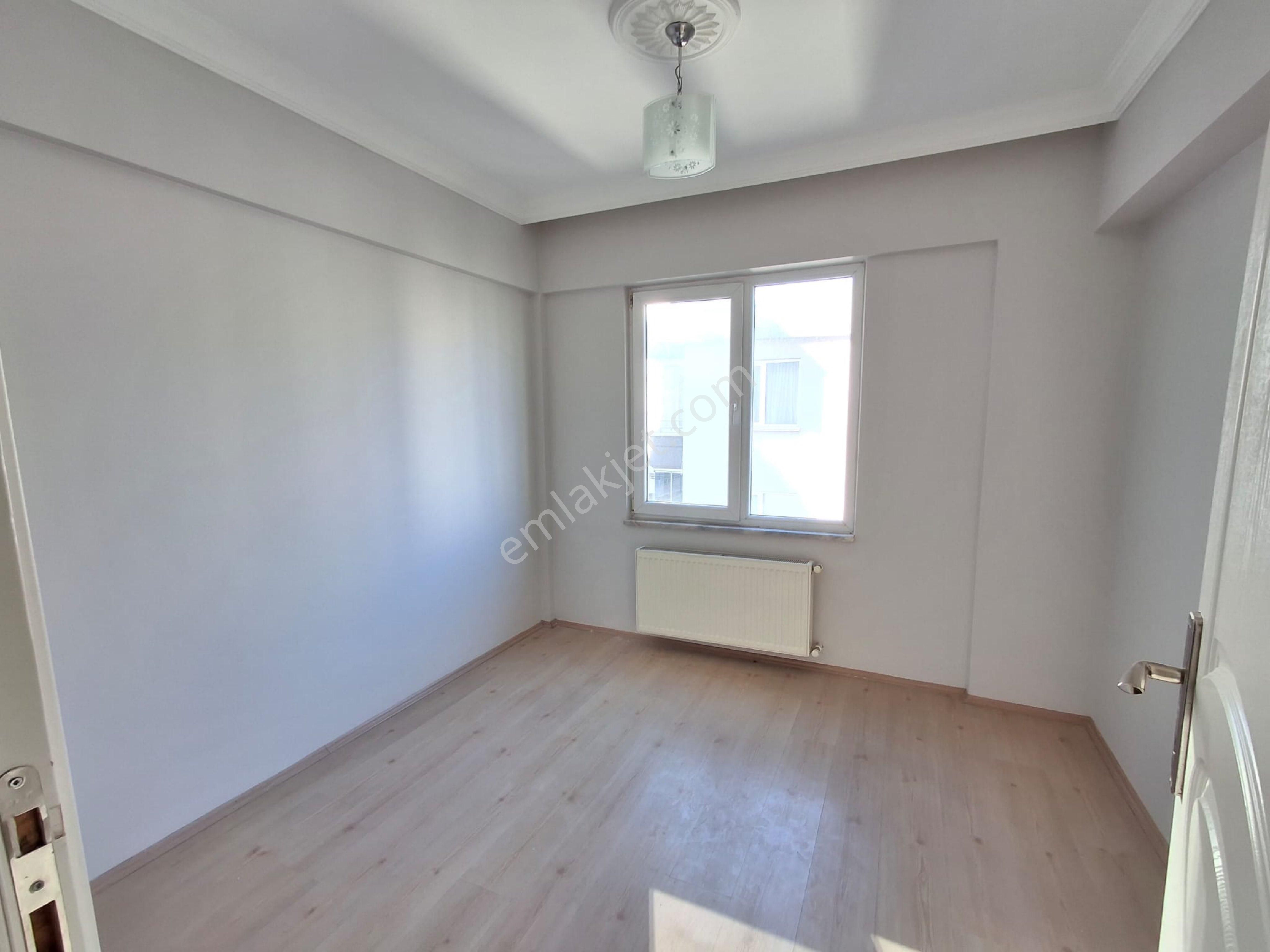 Atakentte Satılık 3+1 Daire Caddeye Cephe - Görsel 17