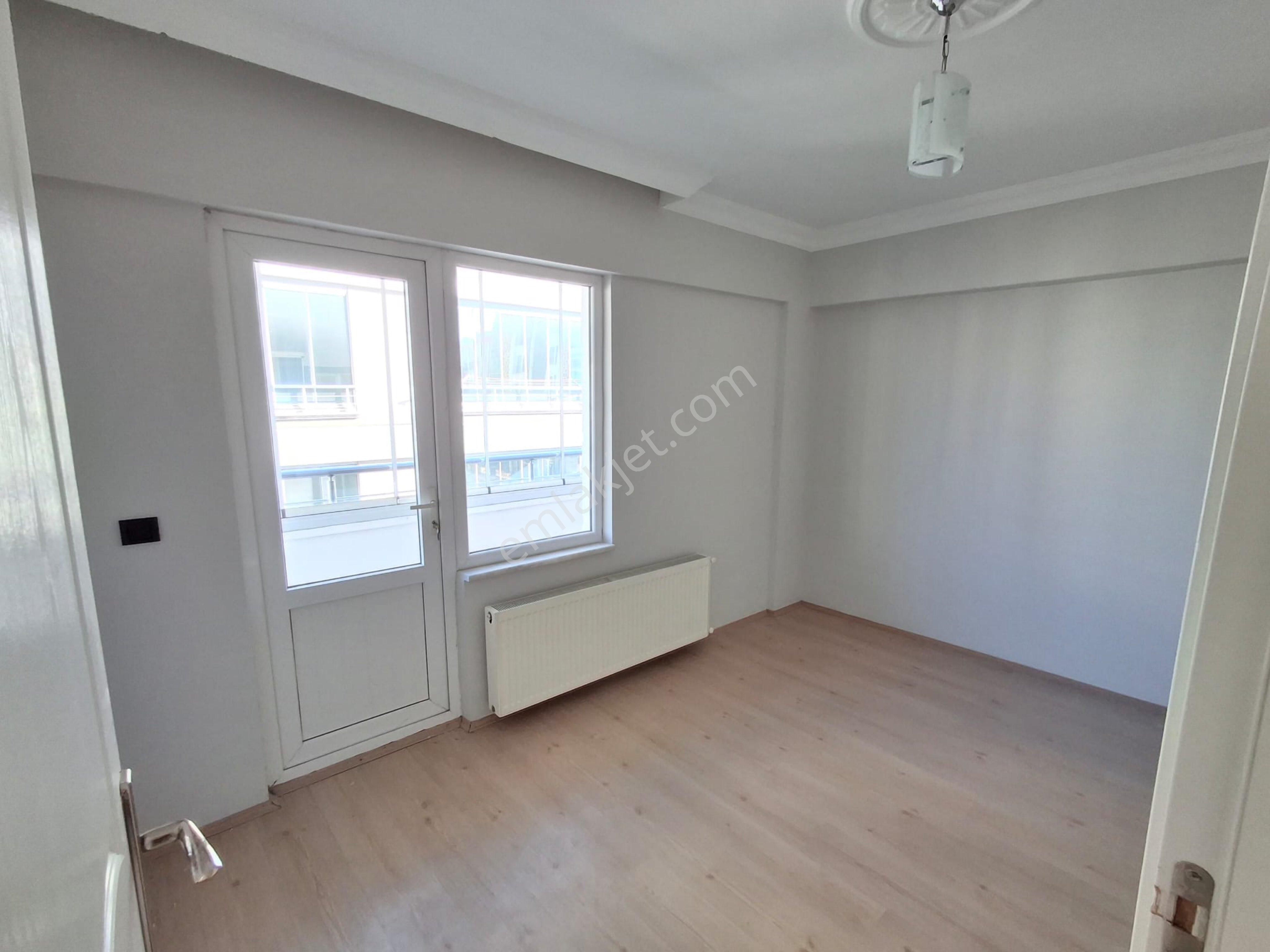 Atakentte Satılık 3+1 Daire Caddeye Cephe - Görsel 16