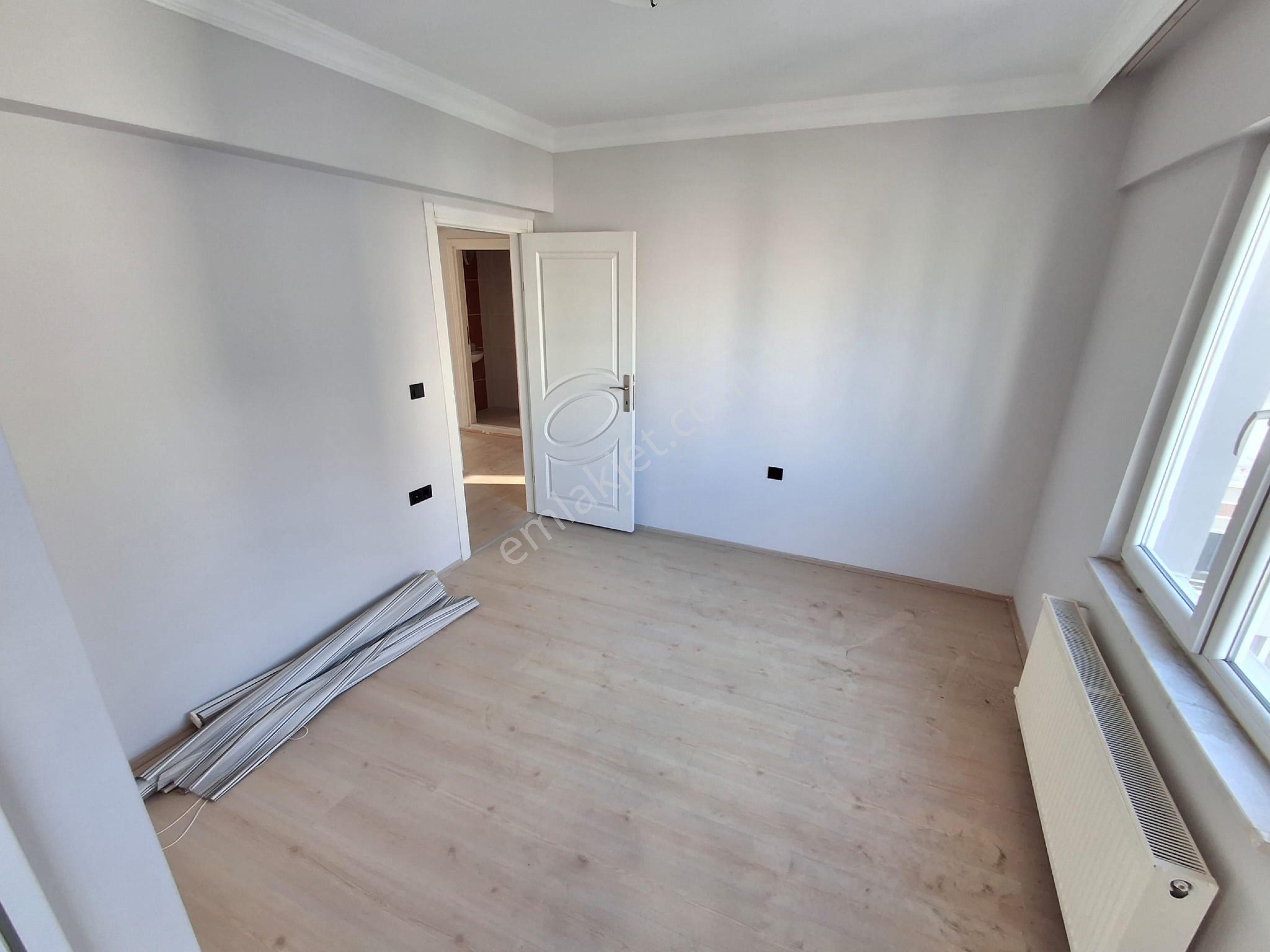 Atakentte Satılık 3+1 Daire Caddeye Cephe - Görsel 21