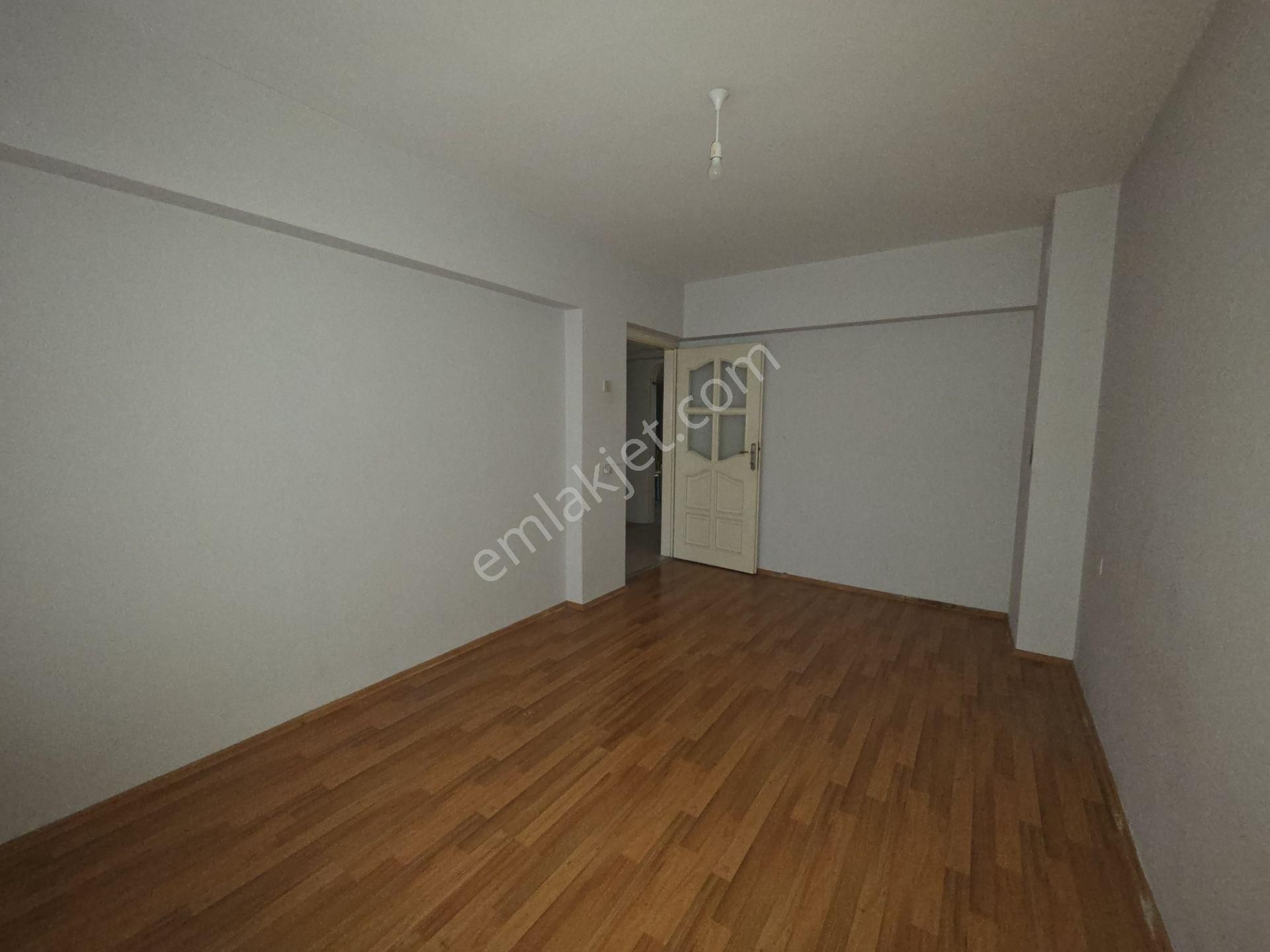 Heykel Merkezde Kiralık 2,5+1 Daire - Görsel 18