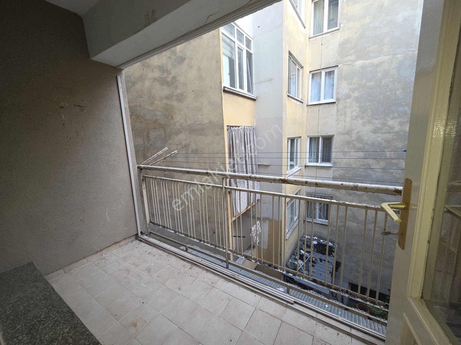 Heykel Merkezde Kiralık 2,5+1 Daire - Görsel 19