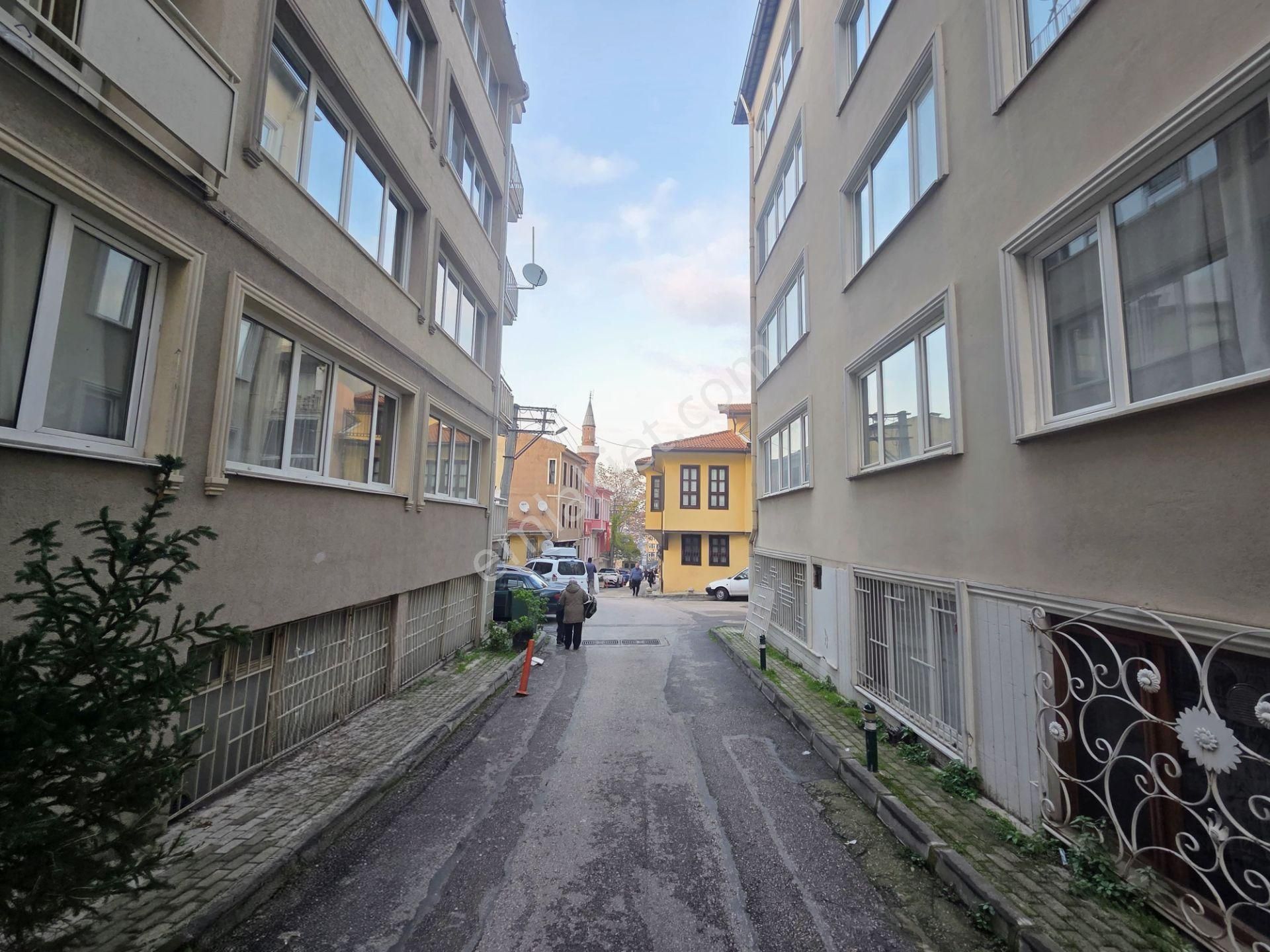 Heykel Merkezde Kiralık 2,5+1 Daire - Görsel 3