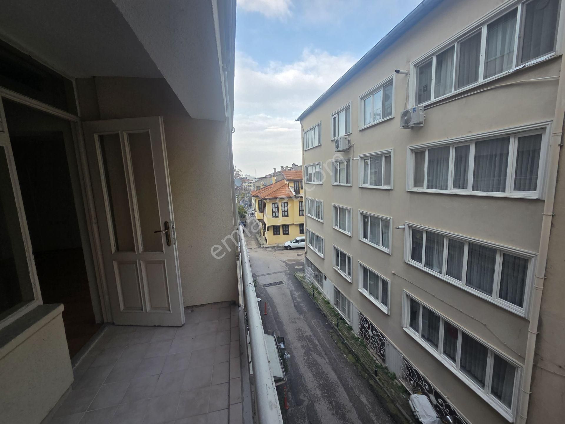 Heykel Merkezde Kiralık 2,5+1 Daire - Görsel 14