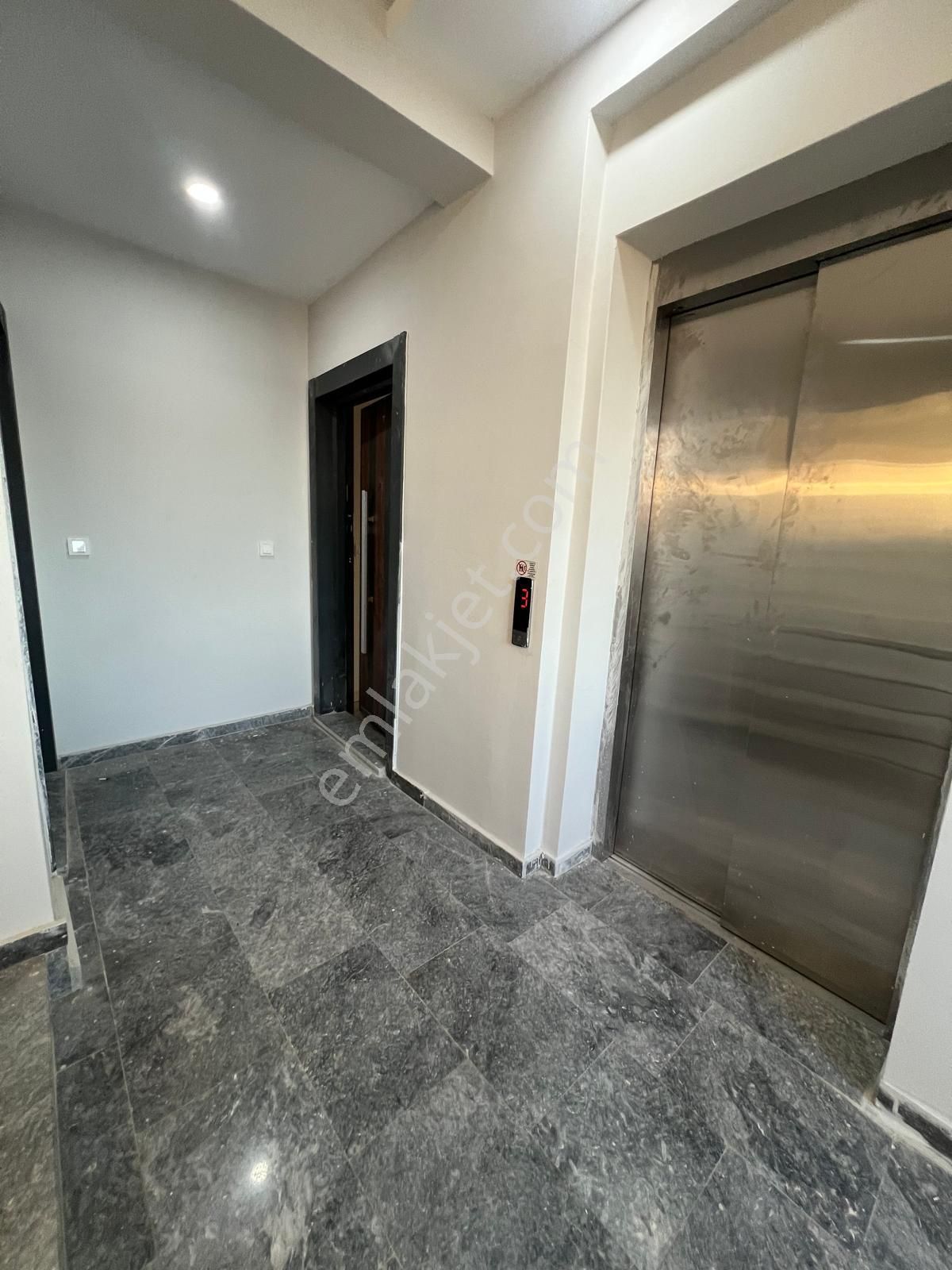 Ayyanoğlunda Tranvaya 300mt Sıfır 2+1 Daire - Görsel 25