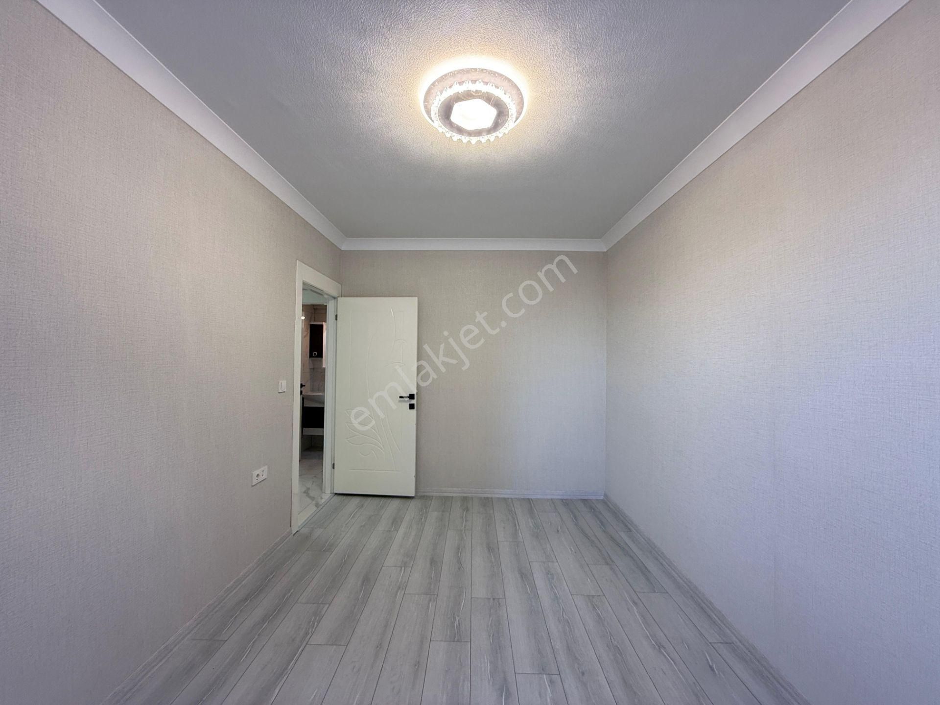 Öz'maşallah.dan Geniş Yapılı Satılık 1+1 Daire,,, - Görsel 13