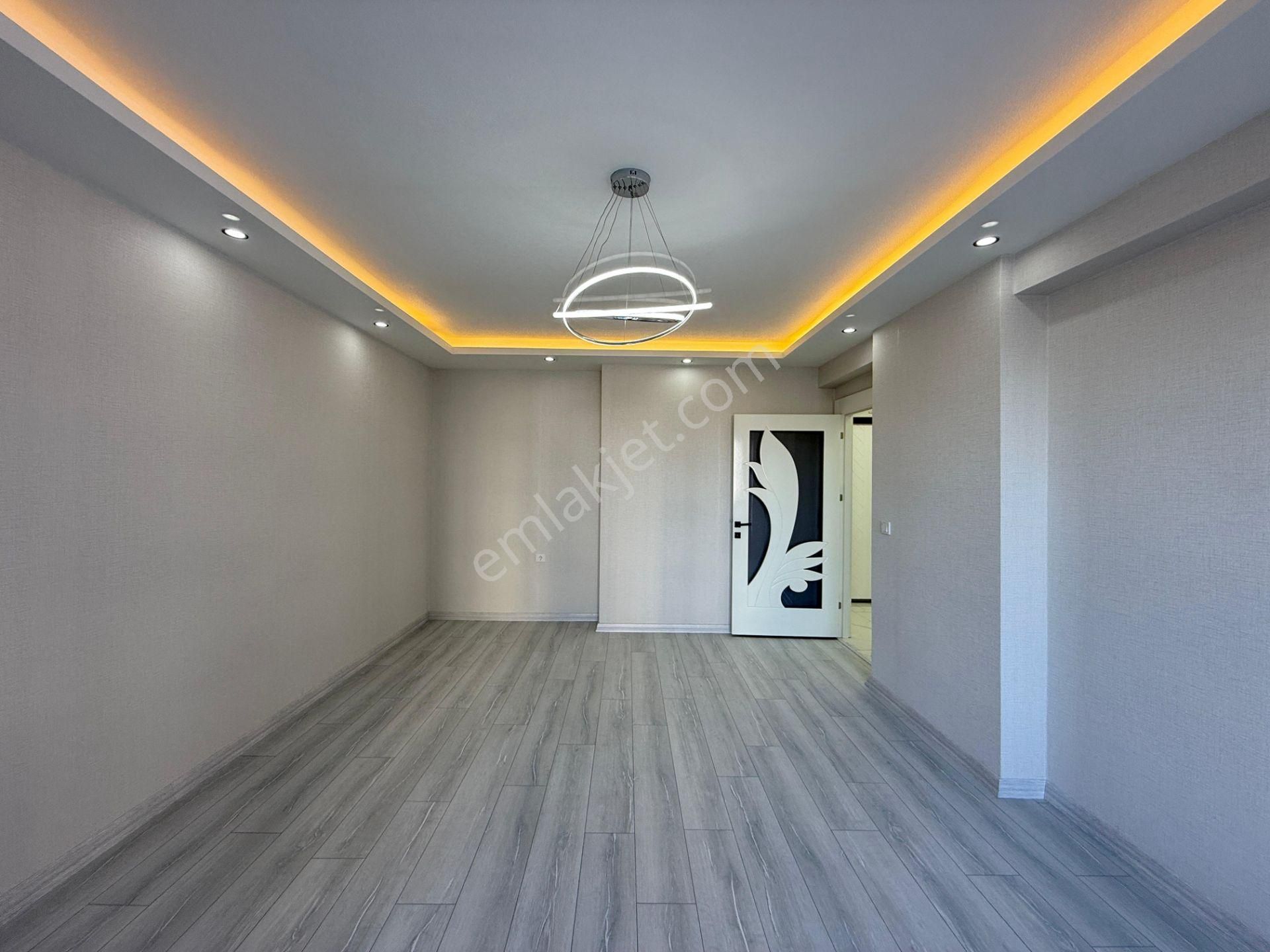 Öz'maşallah.dan Geniş Yapılı Satılık 1+1 Daire,,, - Görsel 7